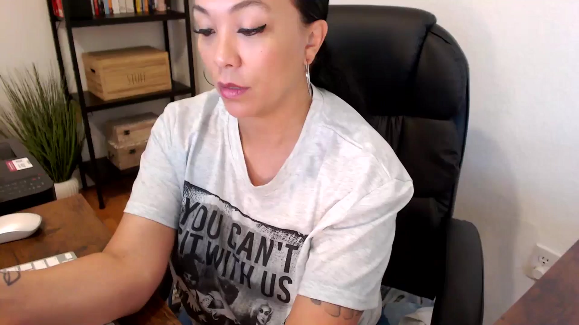 Gallery image thumbnail from MickaylaMoon's myfreecams stream on, 07/24/2024, 19:39 image 8 of 20