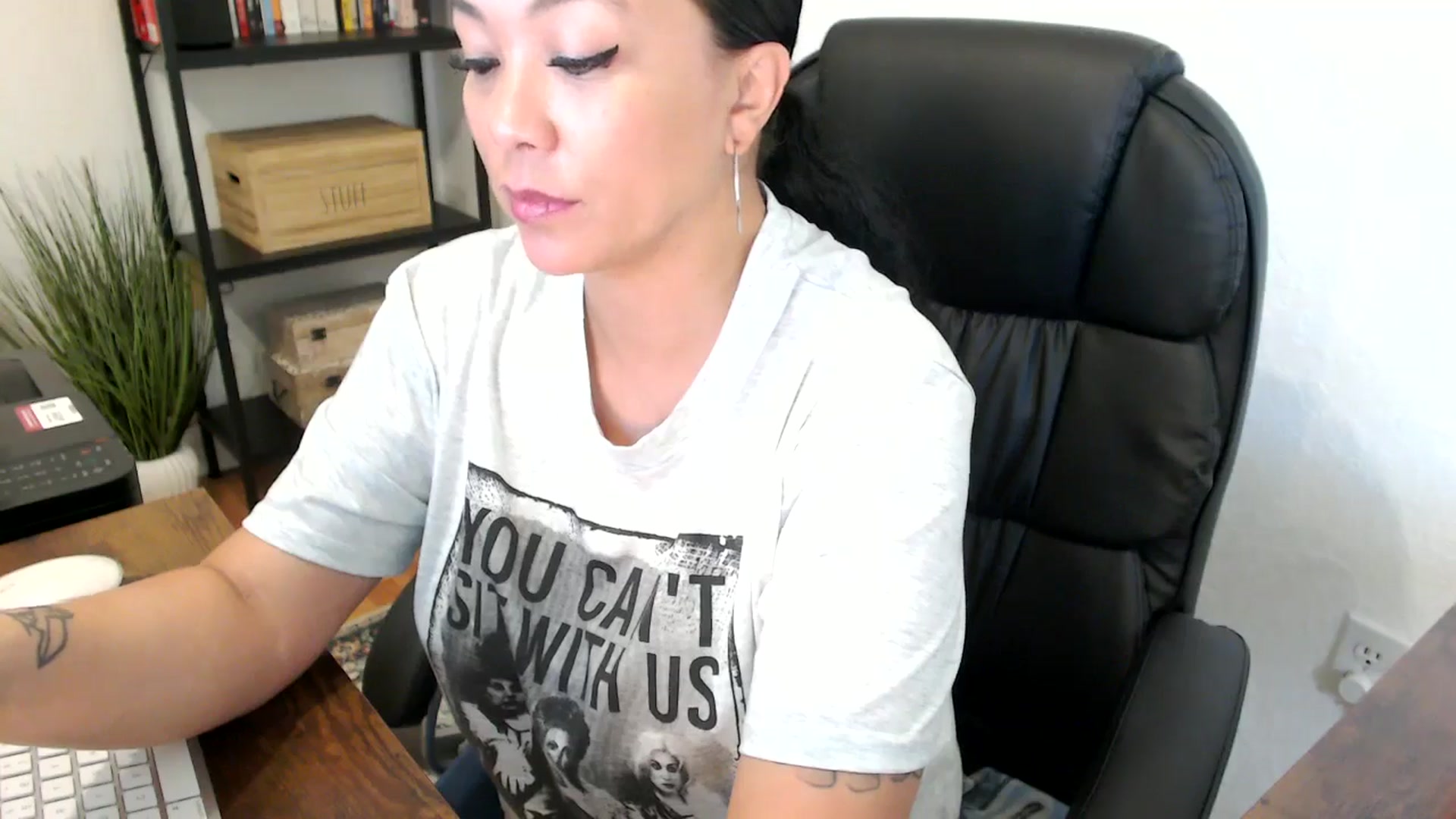 Gallery image thumbnail from MickaylaMoon's myfreecams stream on, 07/24/2024, 19:39 image 2 of 20