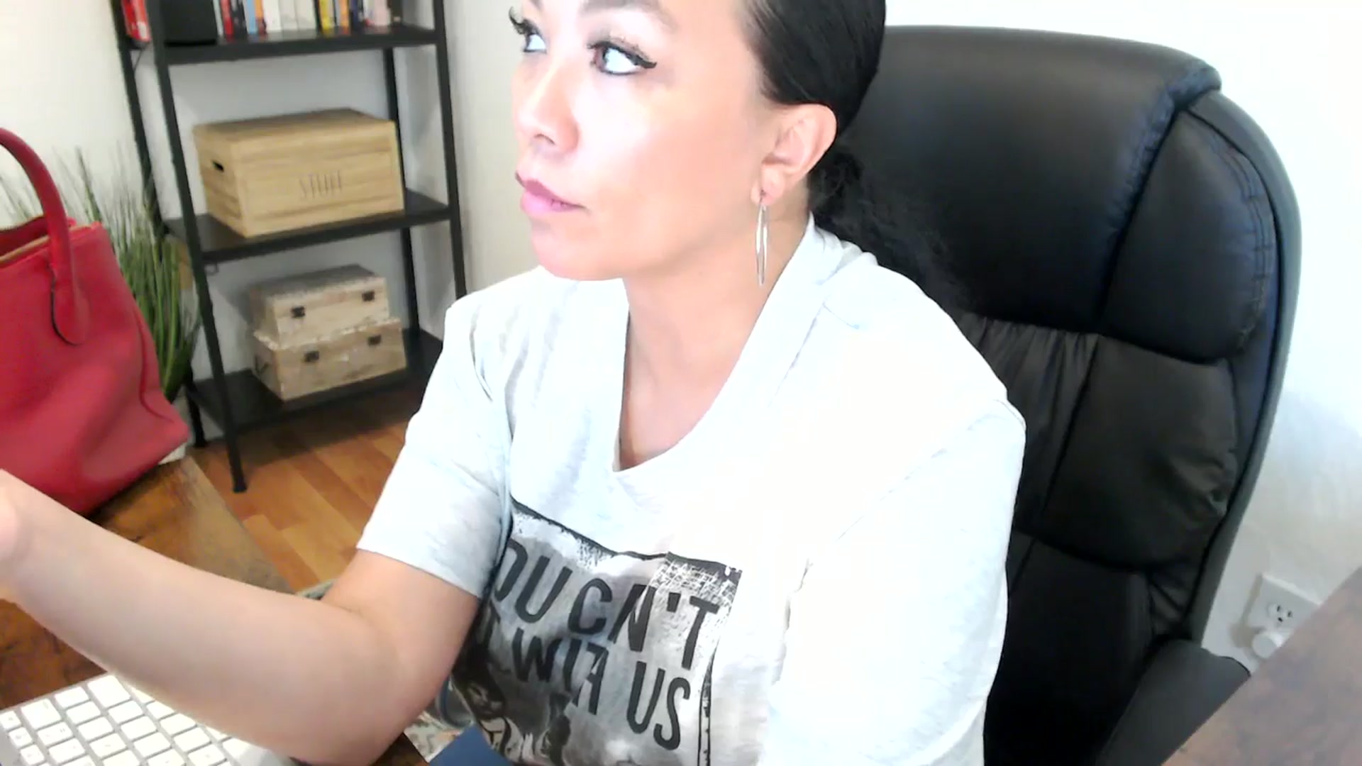Gallery image thumbnail from MickaylaMoon's myfreecams stream on, 07/24/2024, 20:23 image 4 of 20