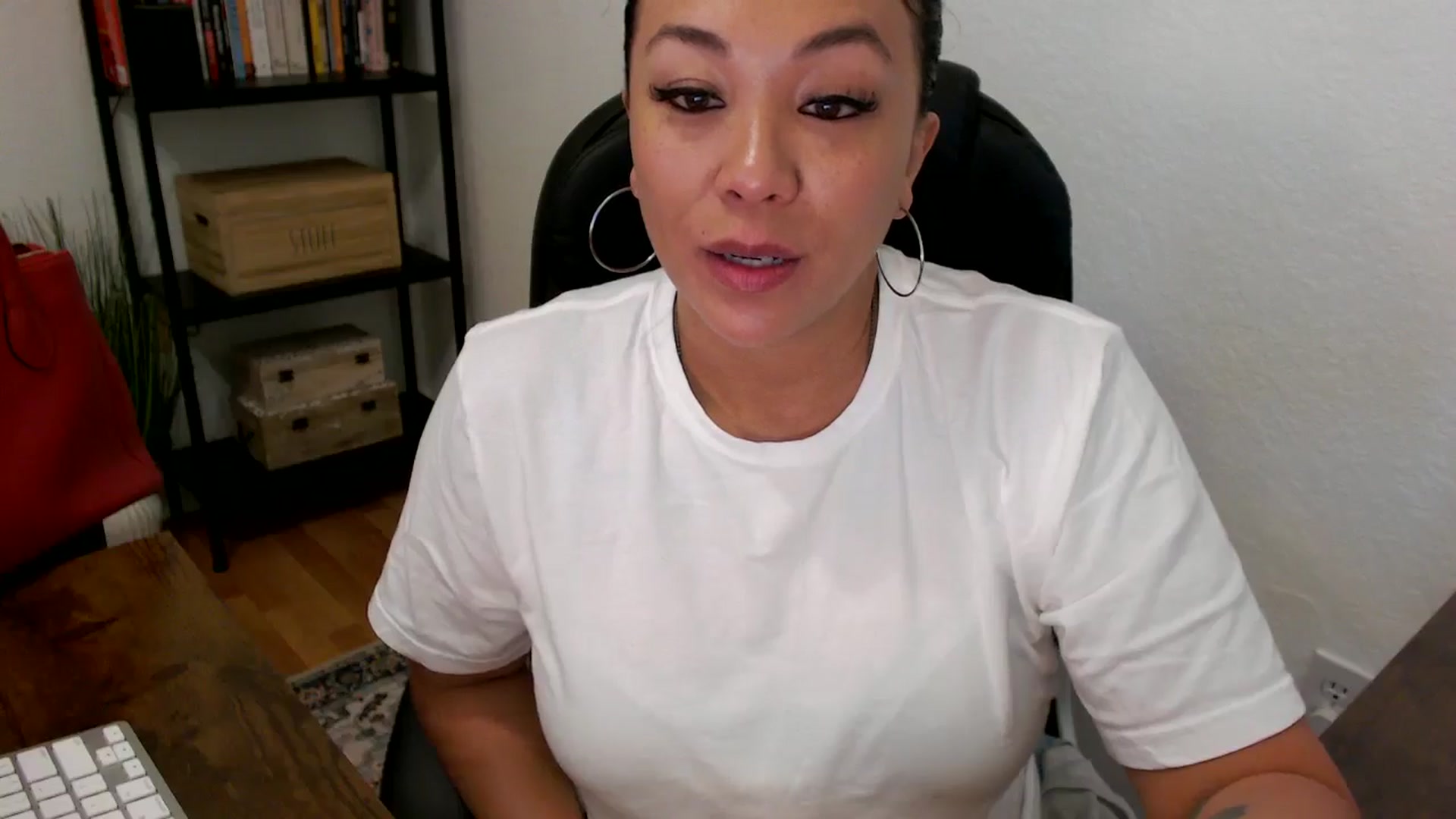 Gallery image thumbnail from MickaylaMoon's myfreecams stream on, 07/25/2024, 14:48 image 14 of 20