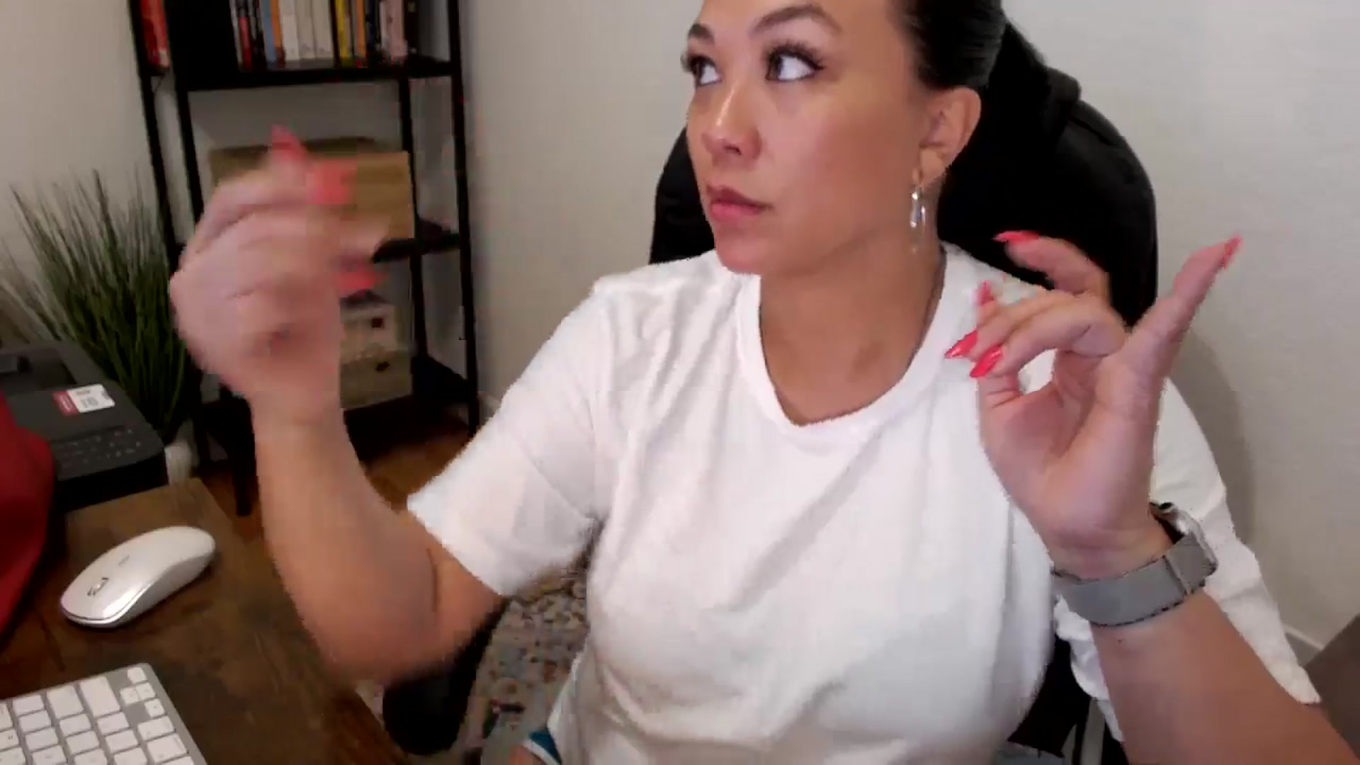 Gallery image thumbnail from MickaylaMoon's myfreecams stream on, 07/25/2024, 16:50 image 4 of 20