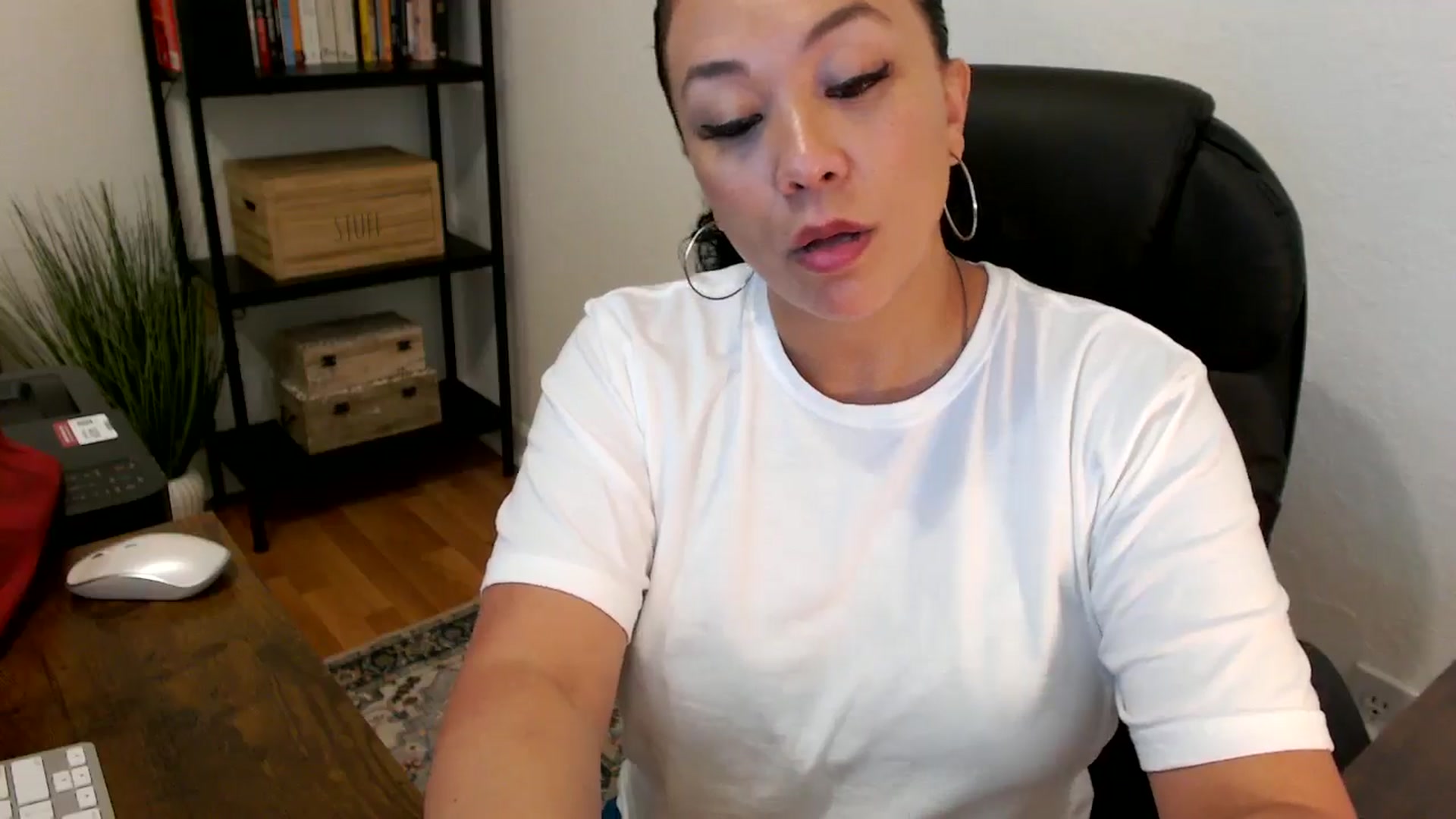 Gallery image thumbnail from MickaylaMoon's myfreecams stream on, 07/25/2024, 19:36 image 2 of 20