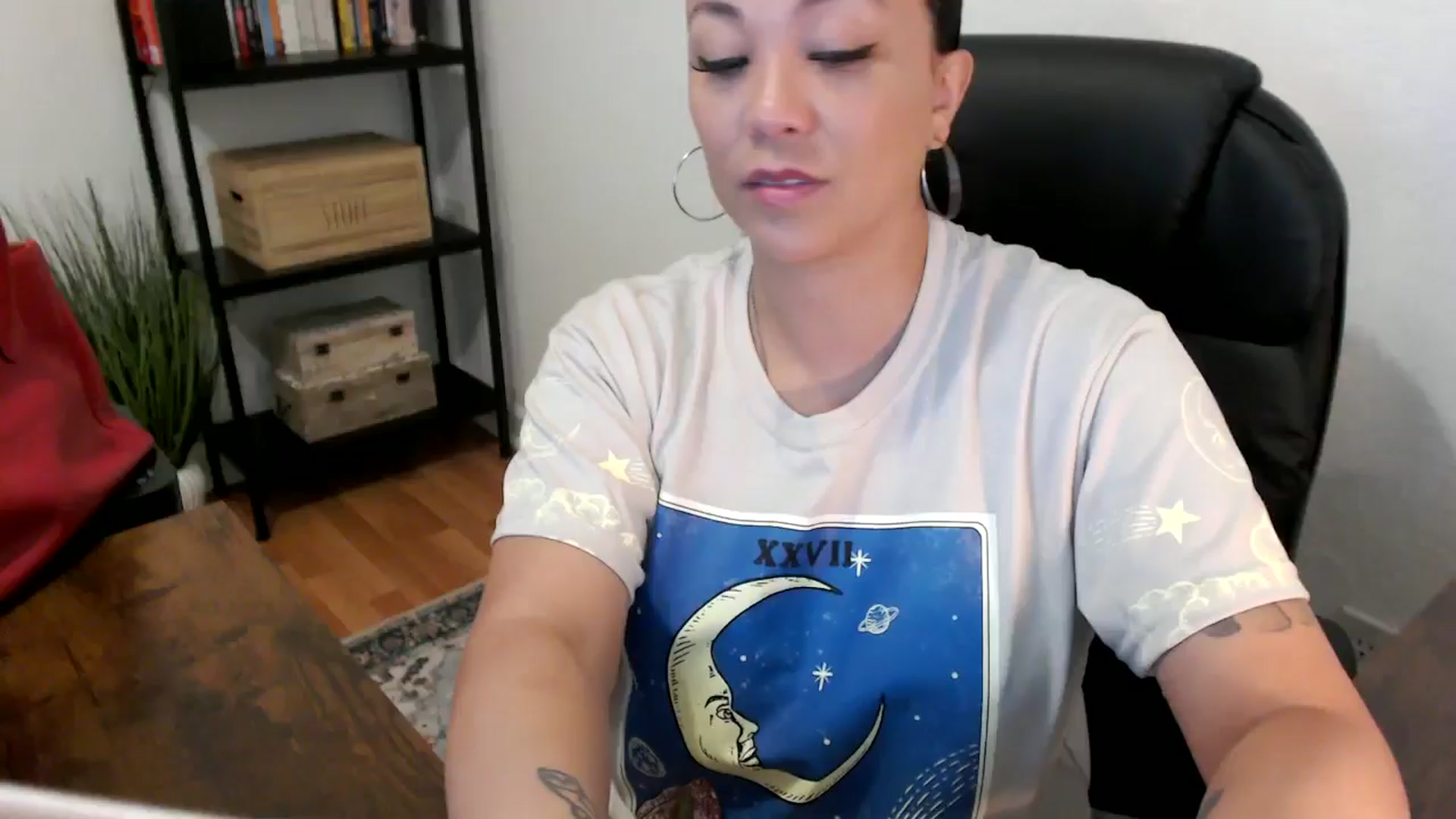 Gallery image thumbnail from MickaylaMoon's myfreecams stream on, 07/26/2024, 14:15 image 4 of 20