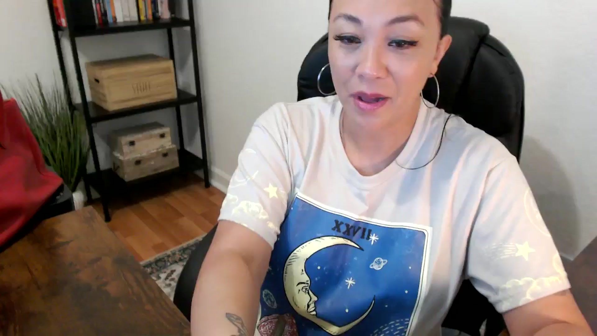 Gallery image thumbnail from MickaylaMoon's myfreecams stream on, 07/26/2024, 14:35 image 1 of 20