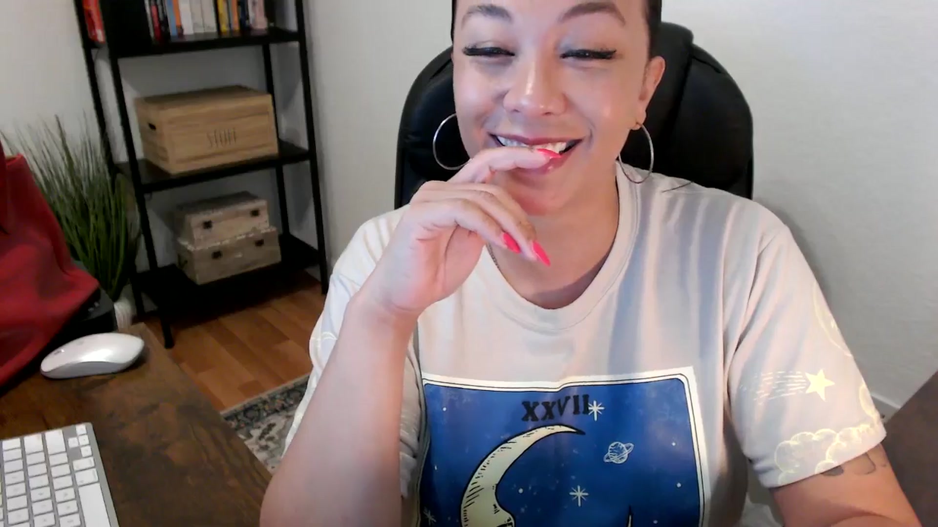 Gallery image thumbnail from MickaylaMoon's myfreecams stream on, 07/26/2024, 14:35 image 19 of 20