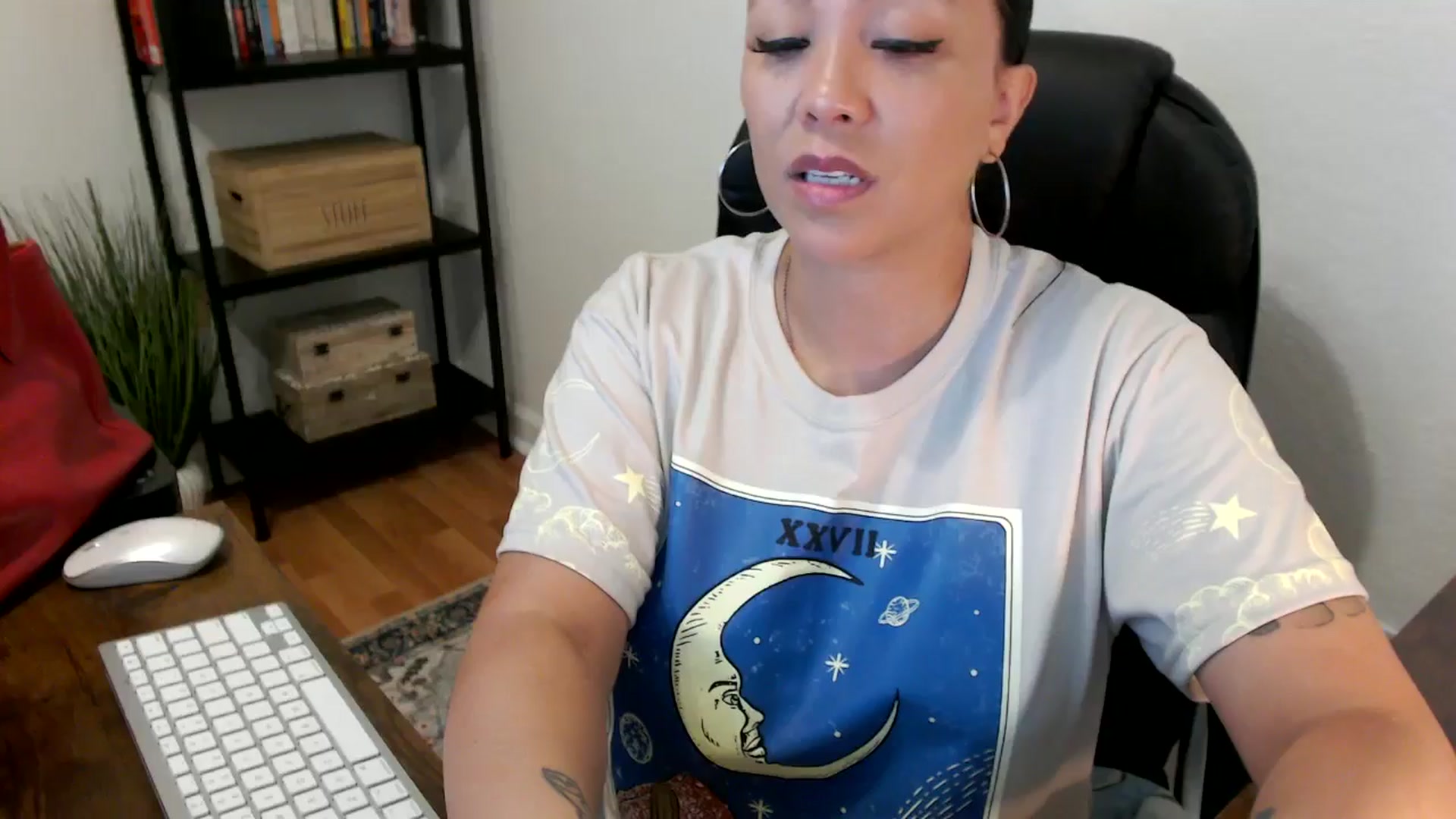 Gallery image thumbnail from MickaylaMoon's myfreecams stream on, 07/26/2024, 14:35 image 15 of 20