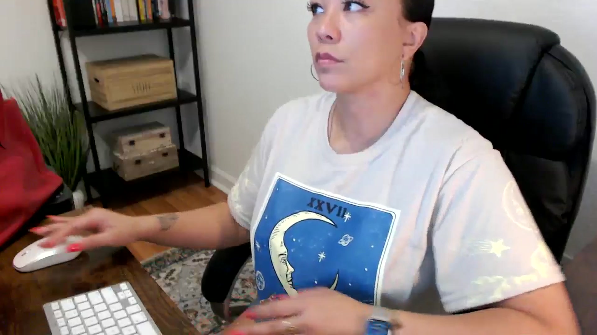 Gallery image thumbnail from MickaylaMoon's myfreecams stream on, 07/26/2024, 15:12 image 5 of 20