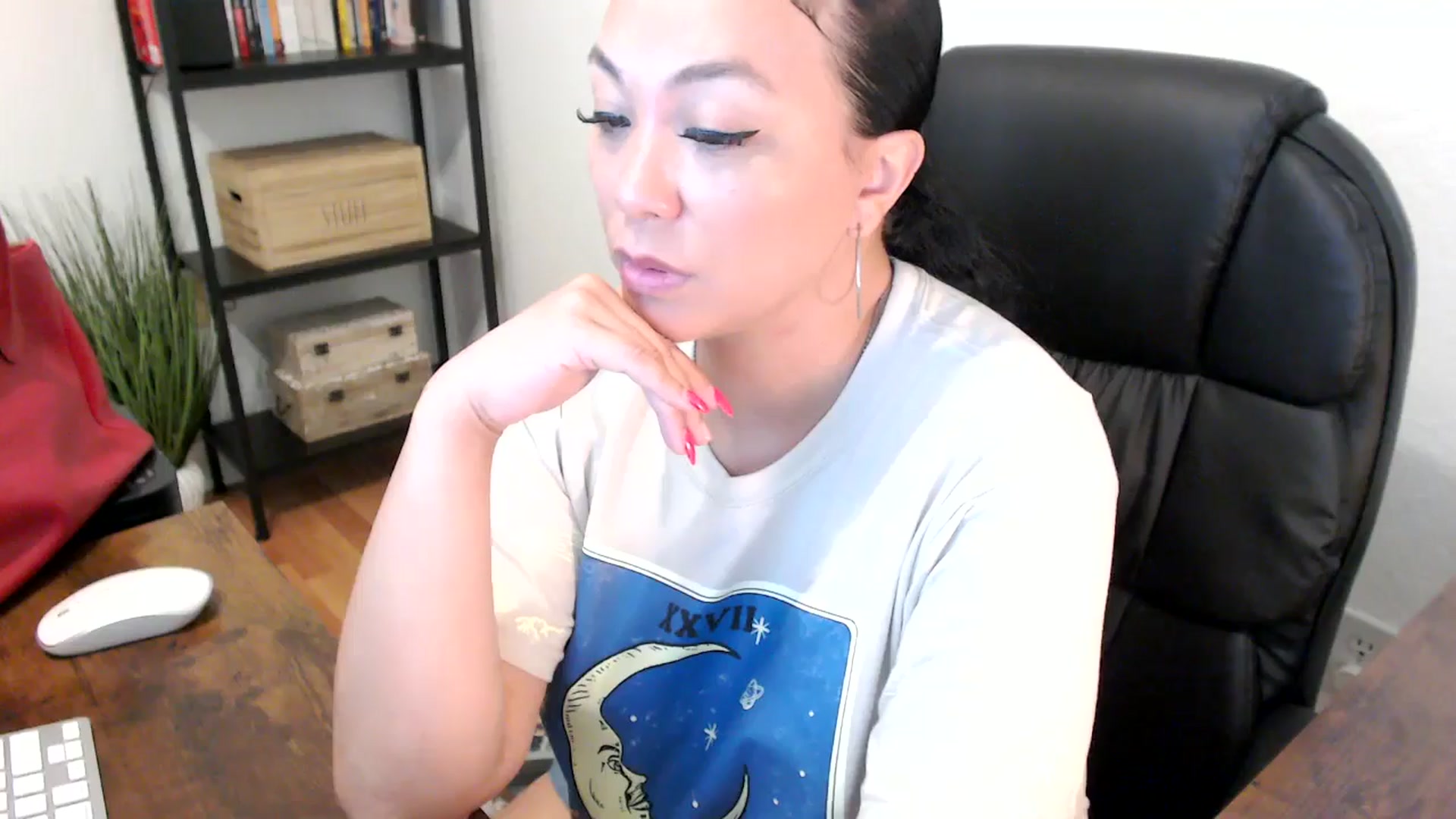 Gallery image thumbnail from MickaylaMoon's myfreecams stream on, 07/26/2024, 15:12 image 4 of 20