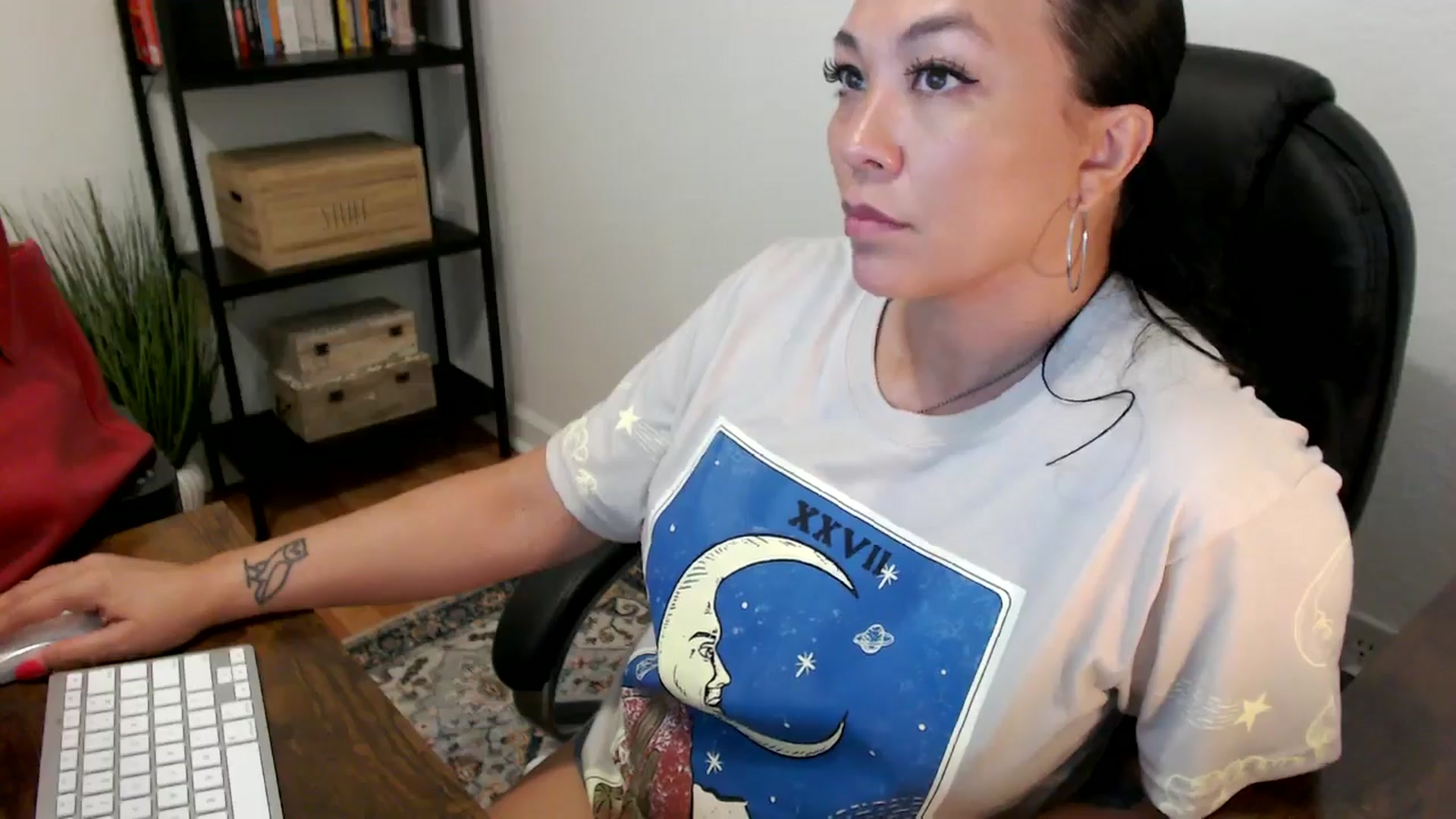 Gallery image thumbnail from MickaylaMoon's myfreecams stream on, 07/26/2024, 15:37 image 16 of 20