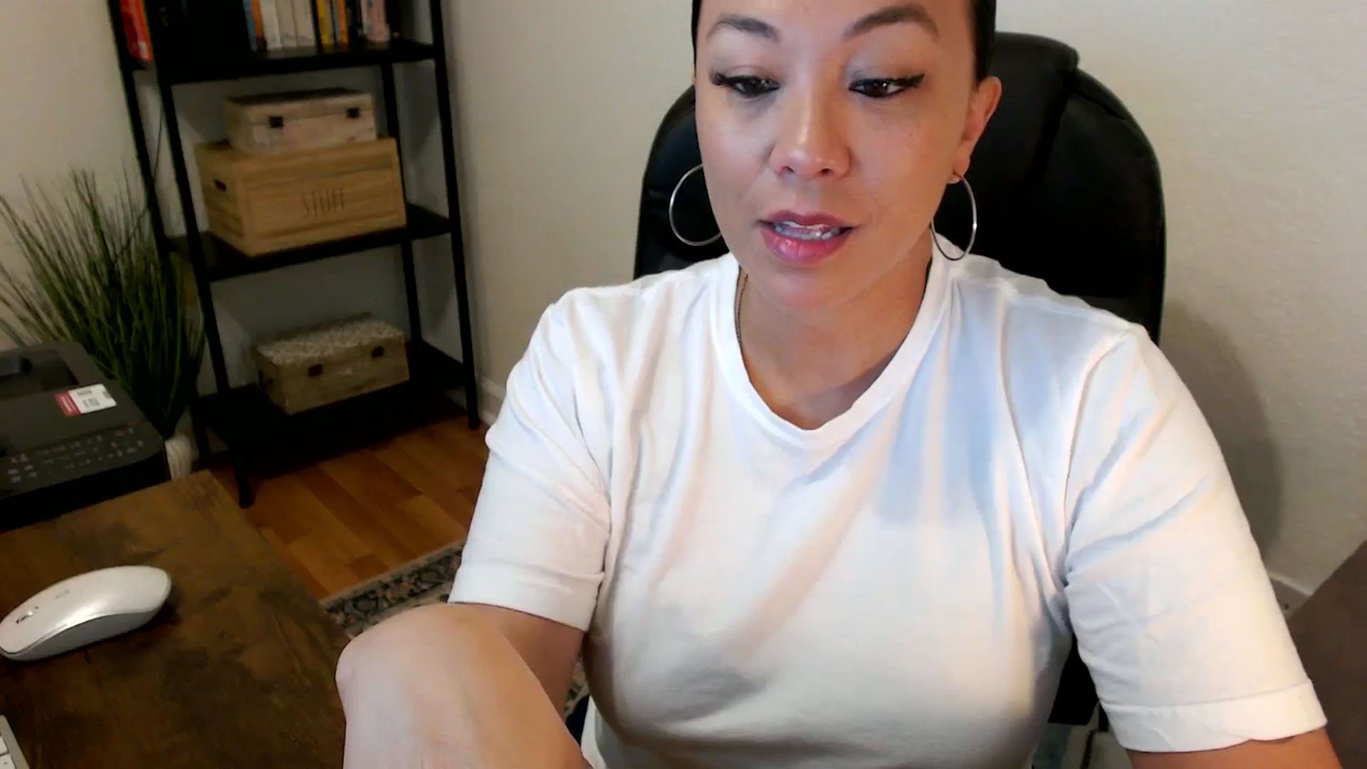 Gallery image thumbnail from MickaylaMoon's myfreecams stream on, 07/29/2024, 14:38 image 2 of 20