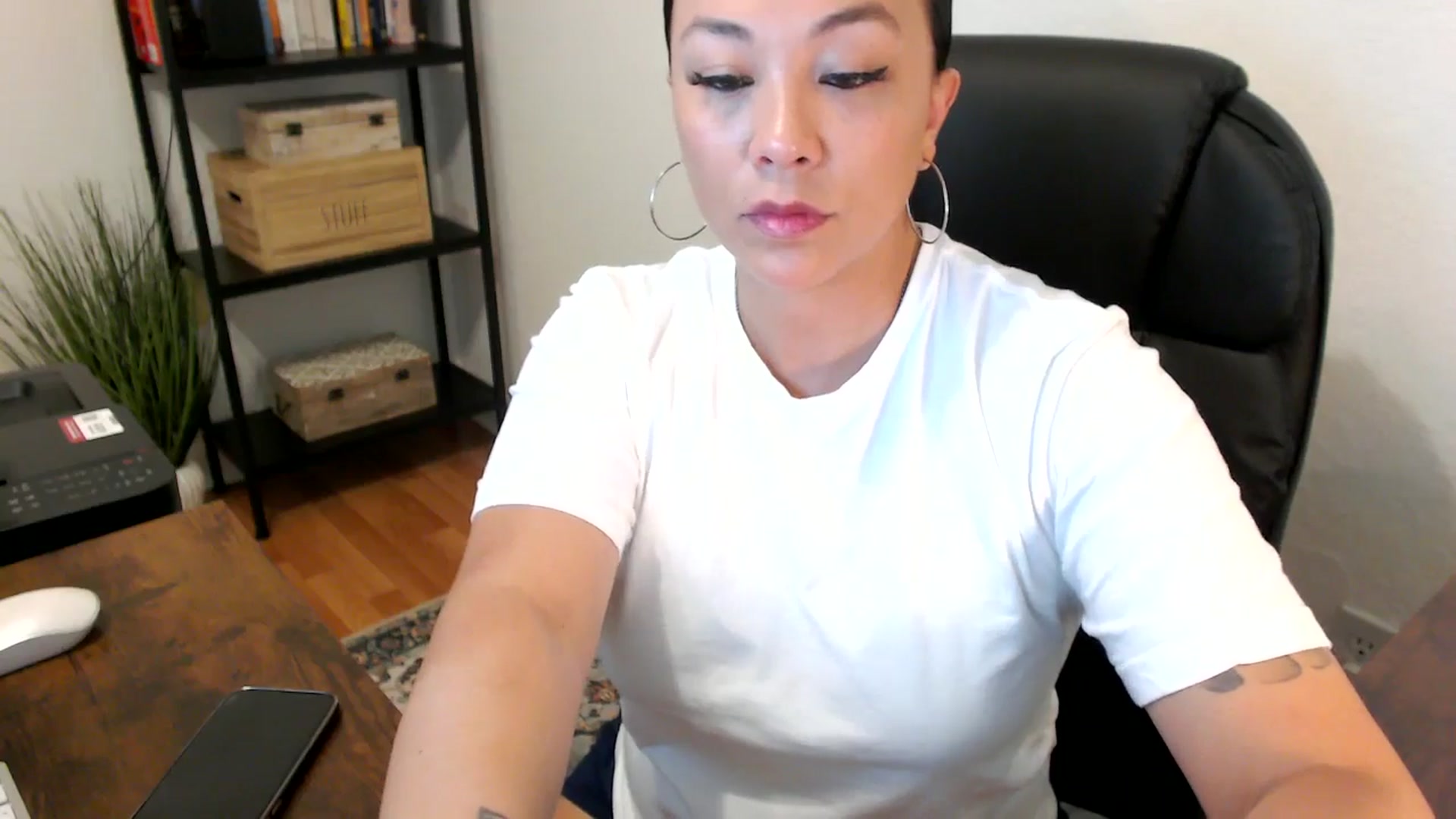 Gallery image thumbnail from MickaylaMoon's myfreecams stream on, 07/29/2024, 15:21 image 3 of 20