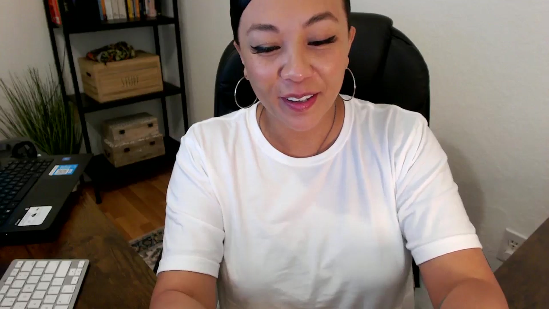 Gallery image thumbnail from MickaylaMoon's myfreecams stream on, 07/30/2024, 17:40 image 19 of 20
