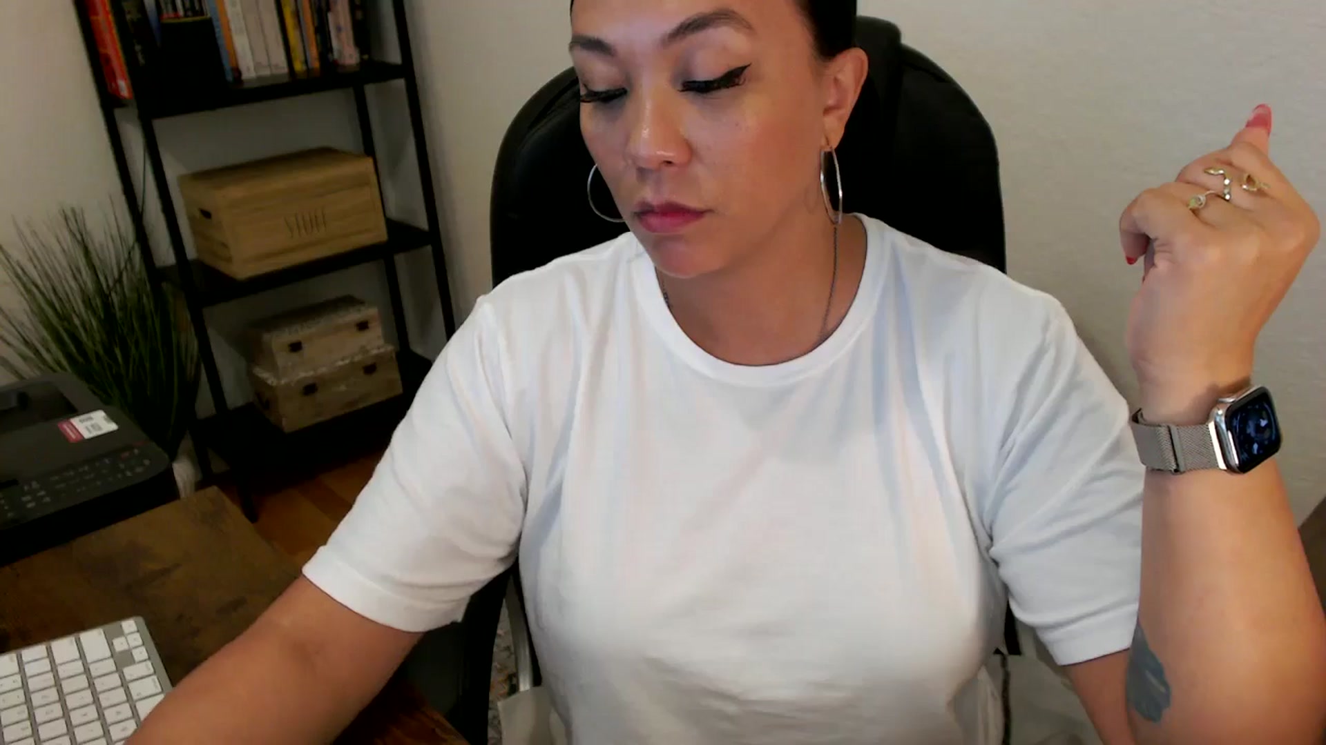 Gallery image thumbnail from MickaylaMoon's myfreecams stream on, 07/30/2024, 21:52 image 19 of 20