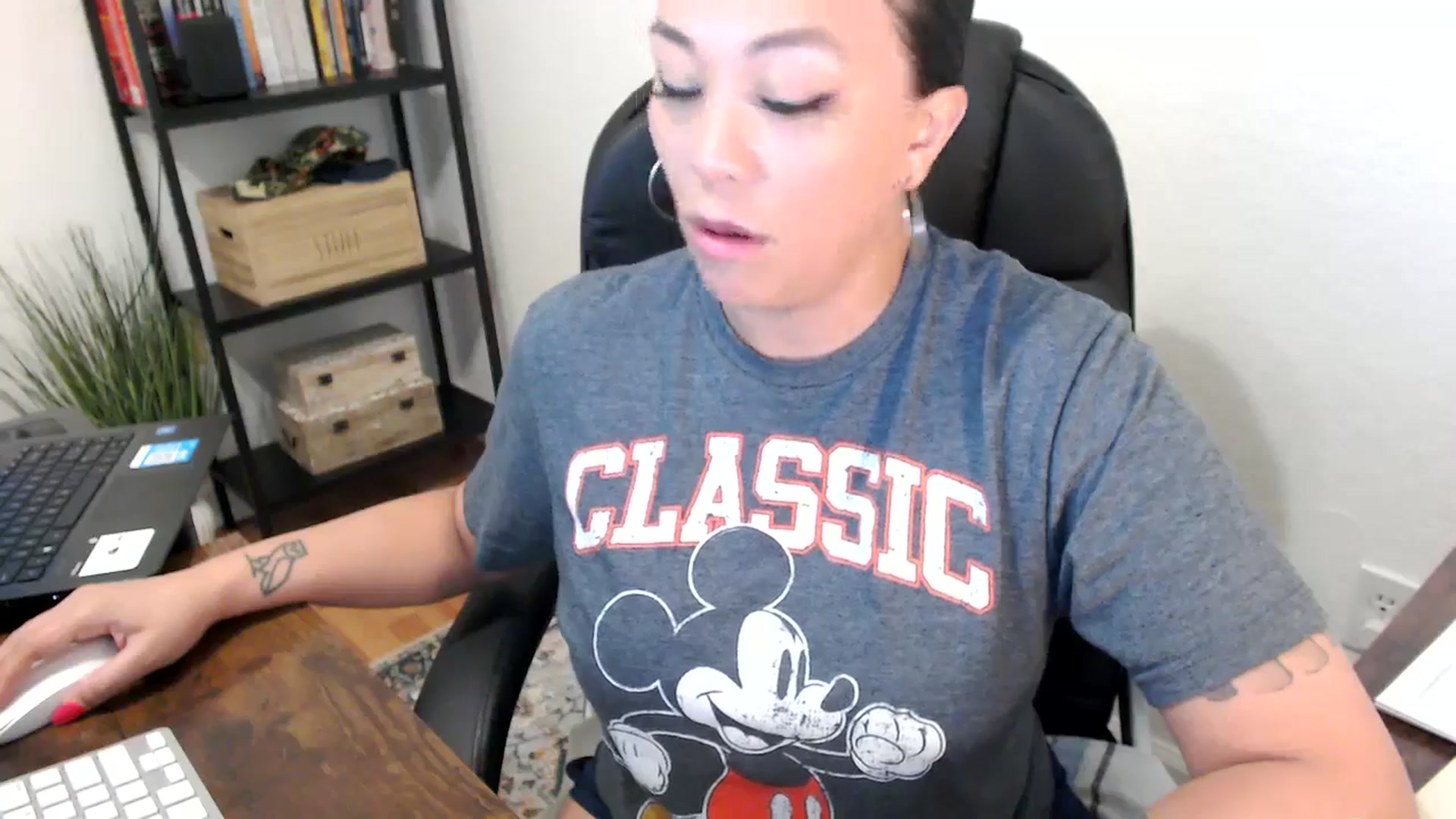 Gallery image thumbnail from MickaylaMoon's myfreecams stream on, 07/31/2024, 13:50 image 13 of 20