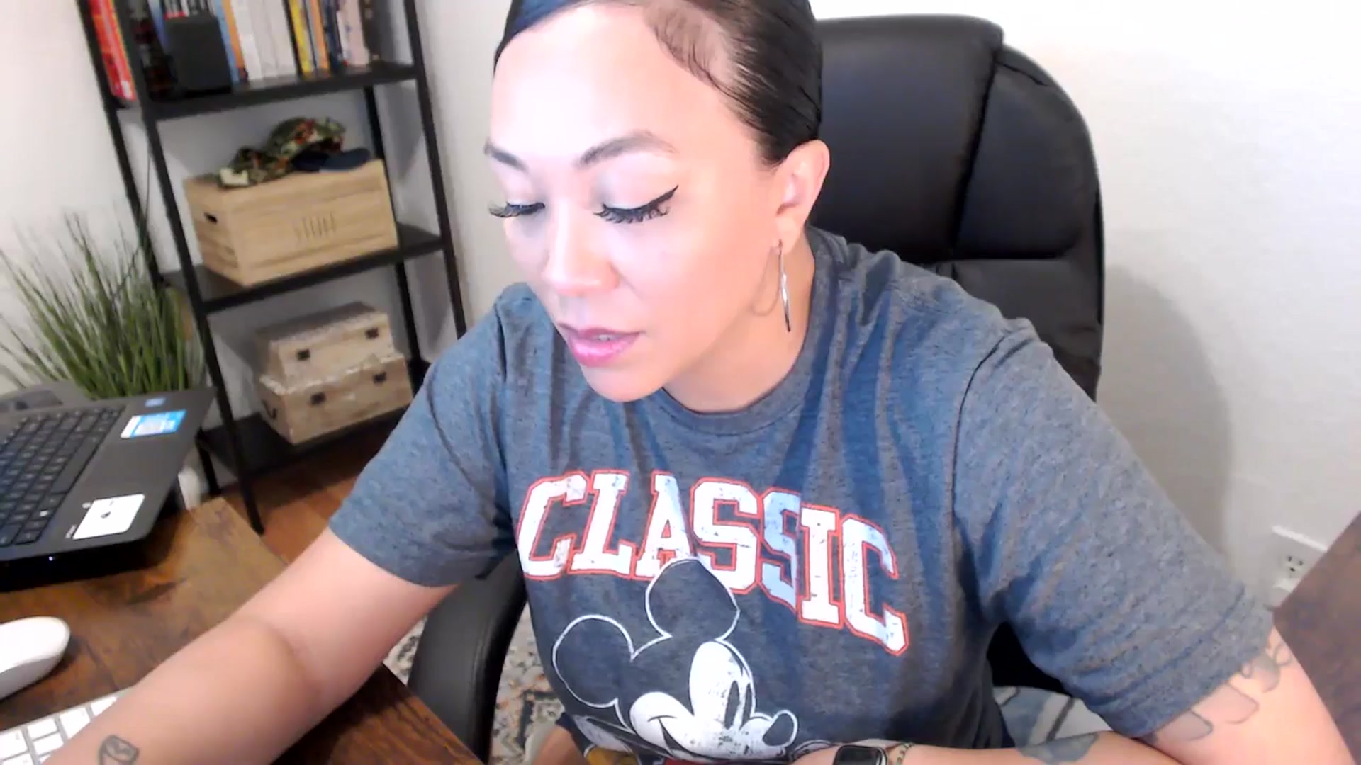 Gallery image thumbnail from MickaylaMoon's myfreecams stream on, 07/31/2024, 14:23 image 13 of 20