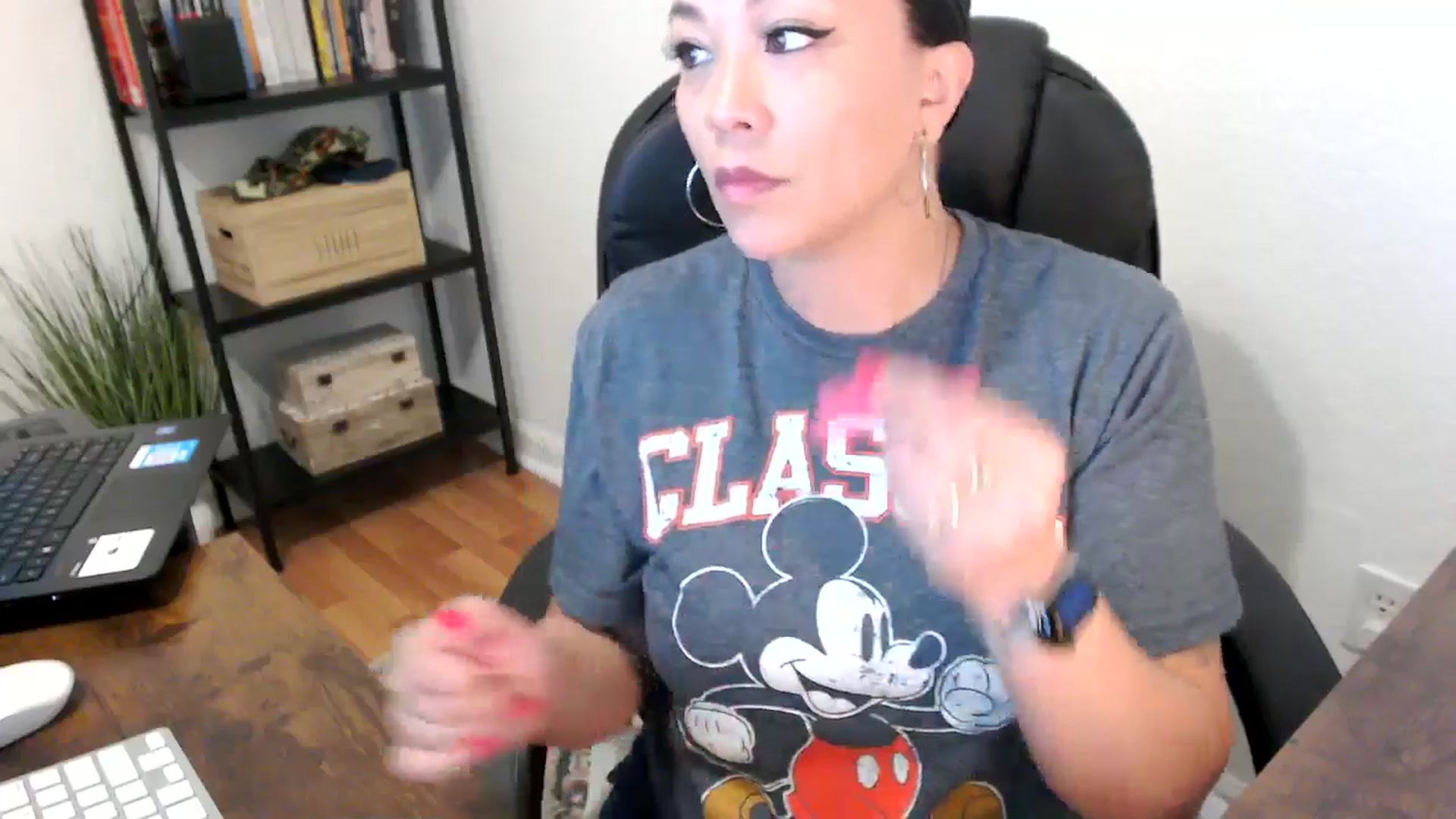Gallery image thumbnail from MickaylaMoon's myfreecams stream on, 07/31/2024, 14:23 image 7 of 20