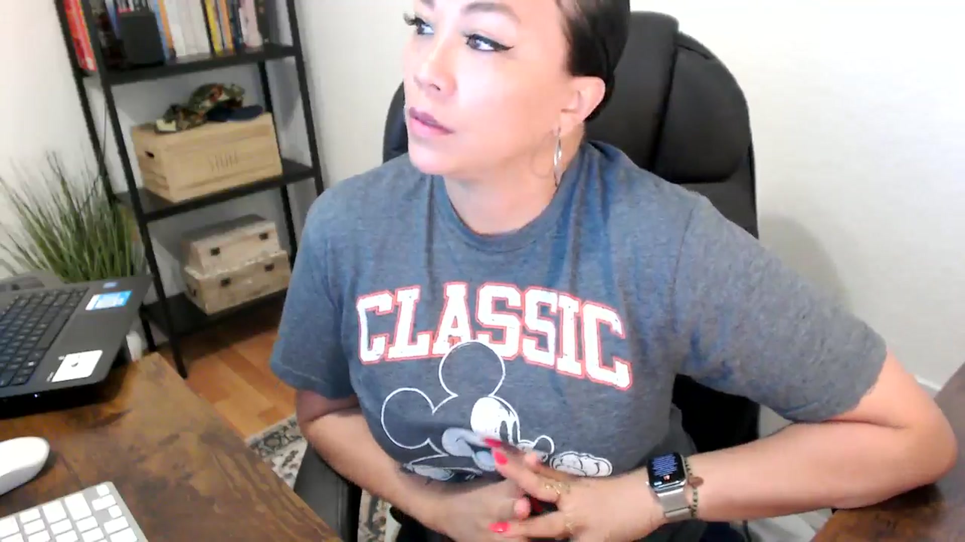 Gallery image thumbnail from MickaylaMoon's myfreecams stream on, 07/31/2024, 14:23 image 6 of 20