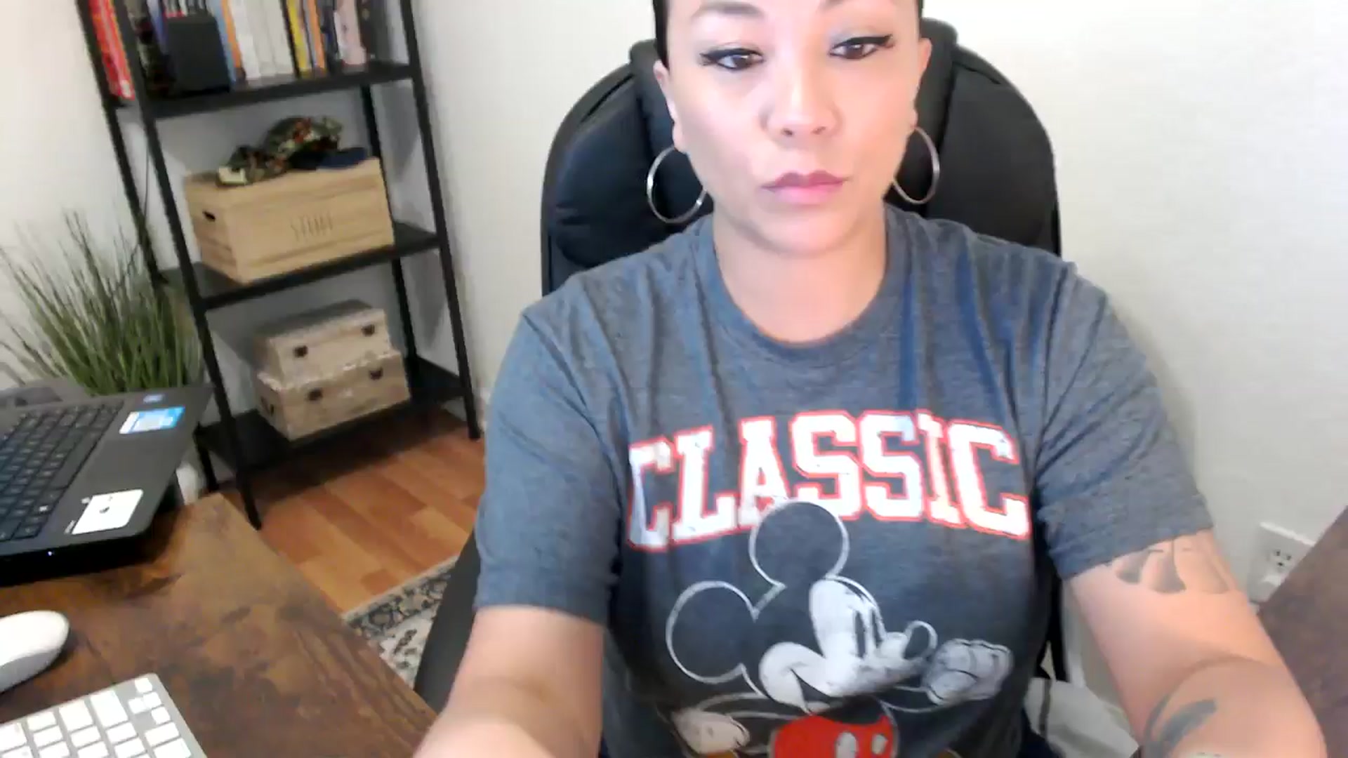 Gallery image thumbnail from MickaylaMoon's myfreecams stream on, 07/31/2024, 14:23 image 1 of 20