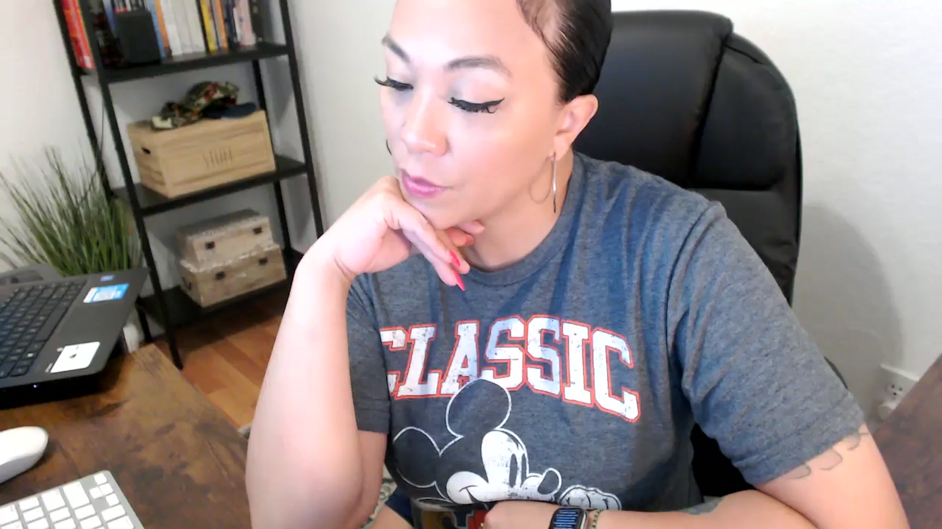 Gallery image thumbnail from MickaylaMoon's myfreecams stream on, 07/31/2024, 14:23 image 8 of 20