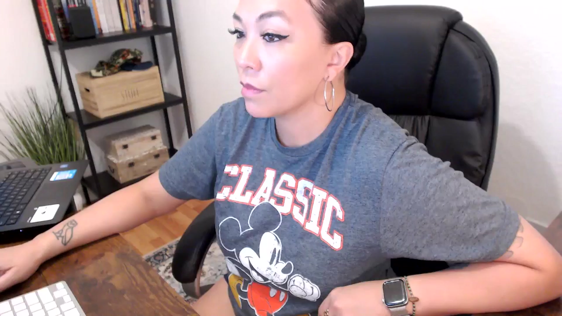 Gallery image thumbnail from MickaylaMoon's myfreecams stream on, 07/31/2024, 14:51 image 14 of 20