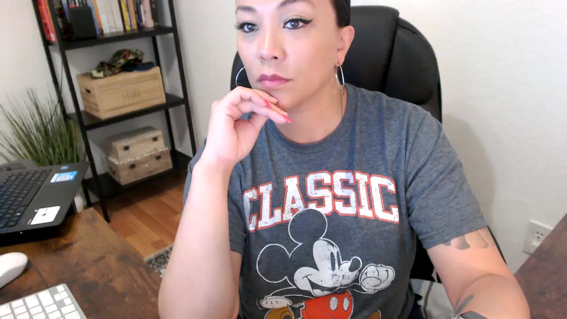 Gallery image thumbnail from MickaylaMoon's myfreecams stream on, 07/31/2024, 14:51 image 3 of 20