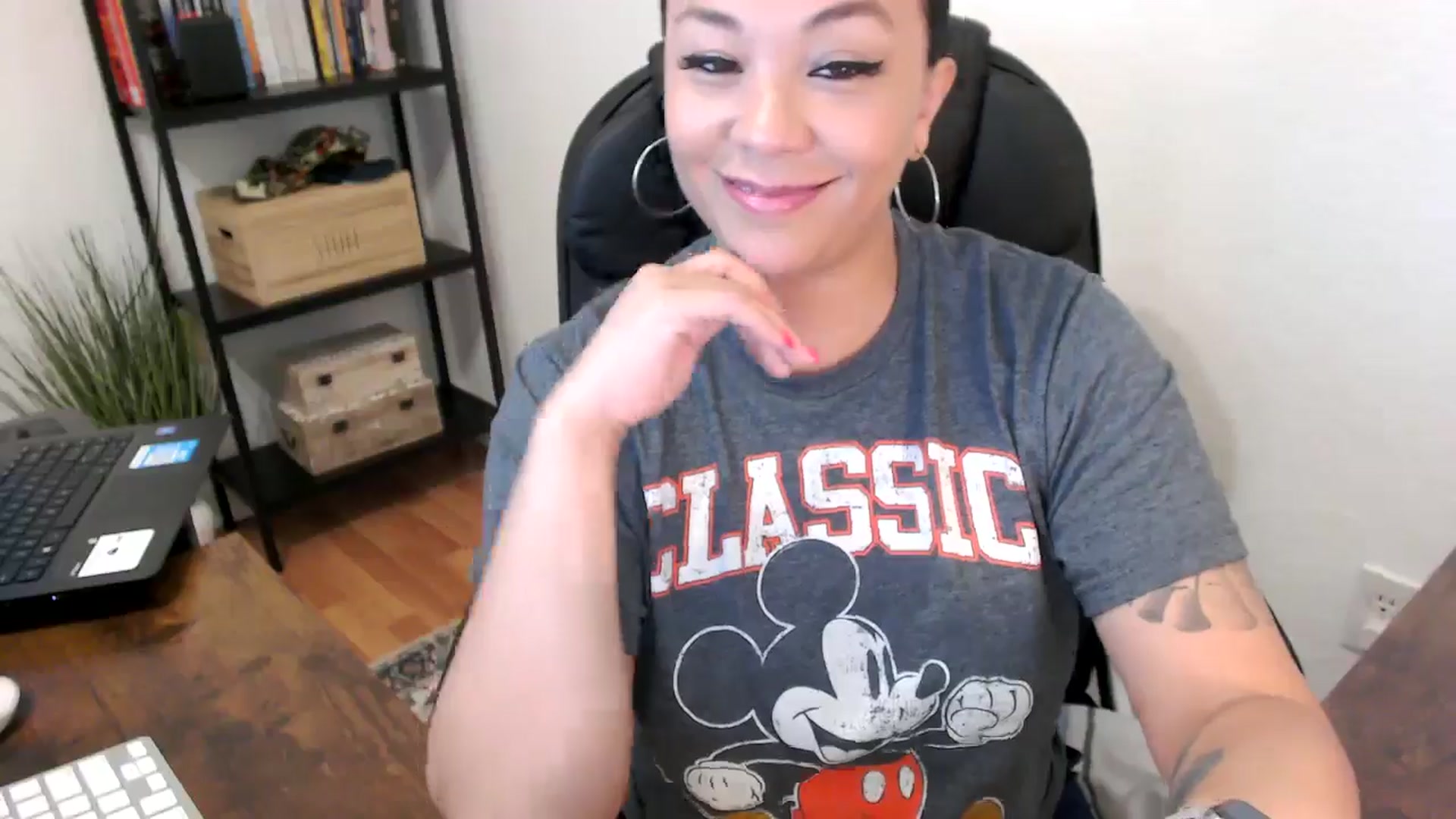 Gallery image thumbnail from MickaylaMoon's myfreecams stream on, 07/31/2024, 14:51 image 20 of 20
