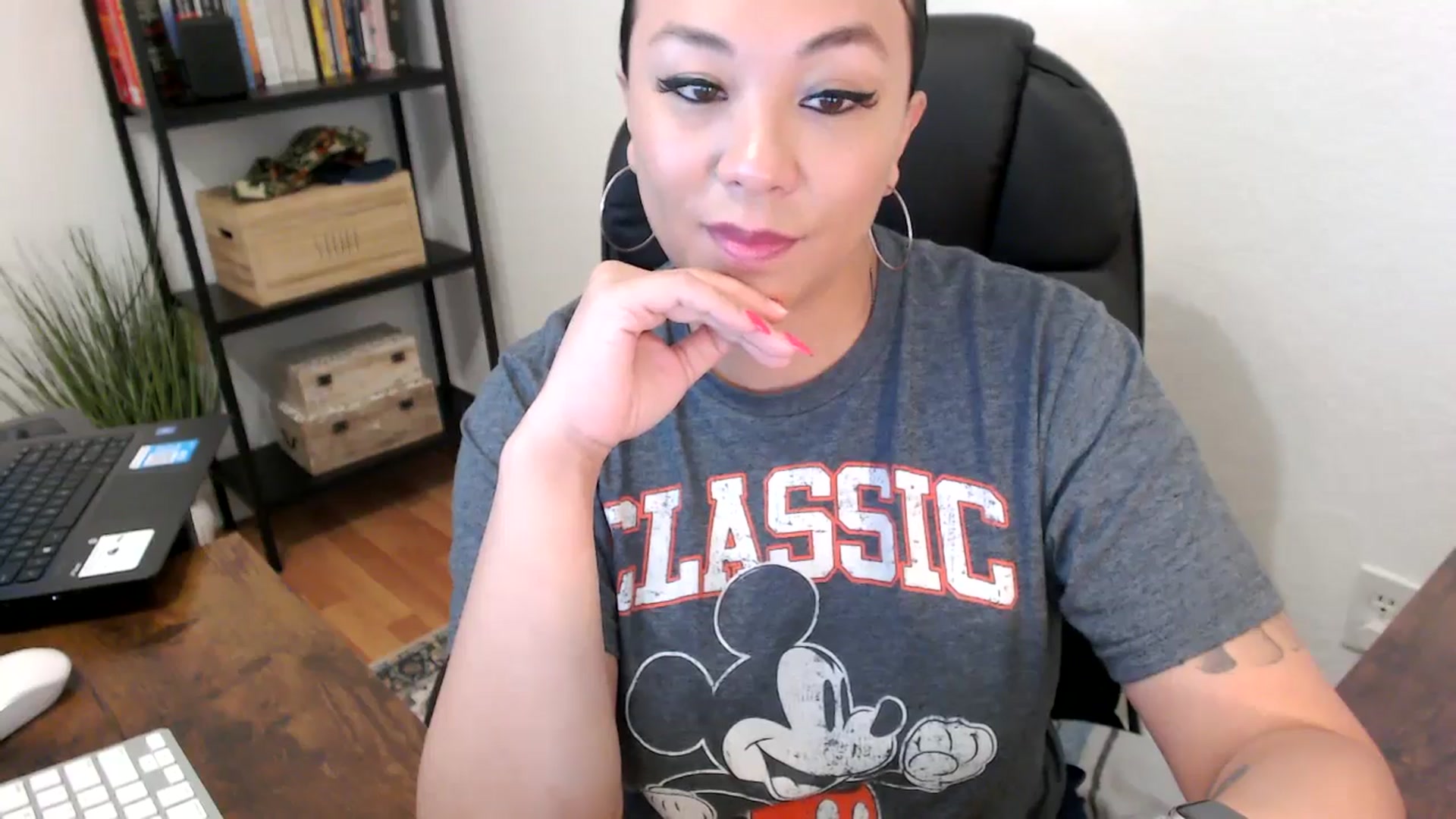 Gallery image thumbnail from MickaylaMoon's myfreecams stream on, 07/31/2024, 14:51 image 4 of 20