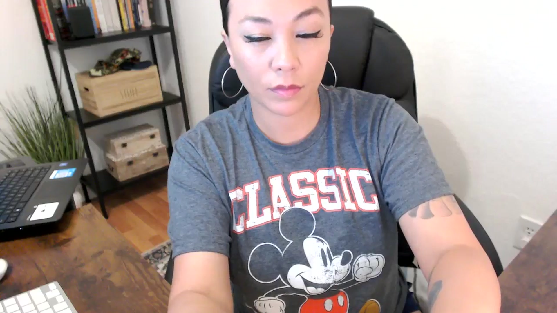 Gallery image thumbnail from MickaylaMoon's myfreecams stream on, 07/31/2024, 14:51 image 19 of 20