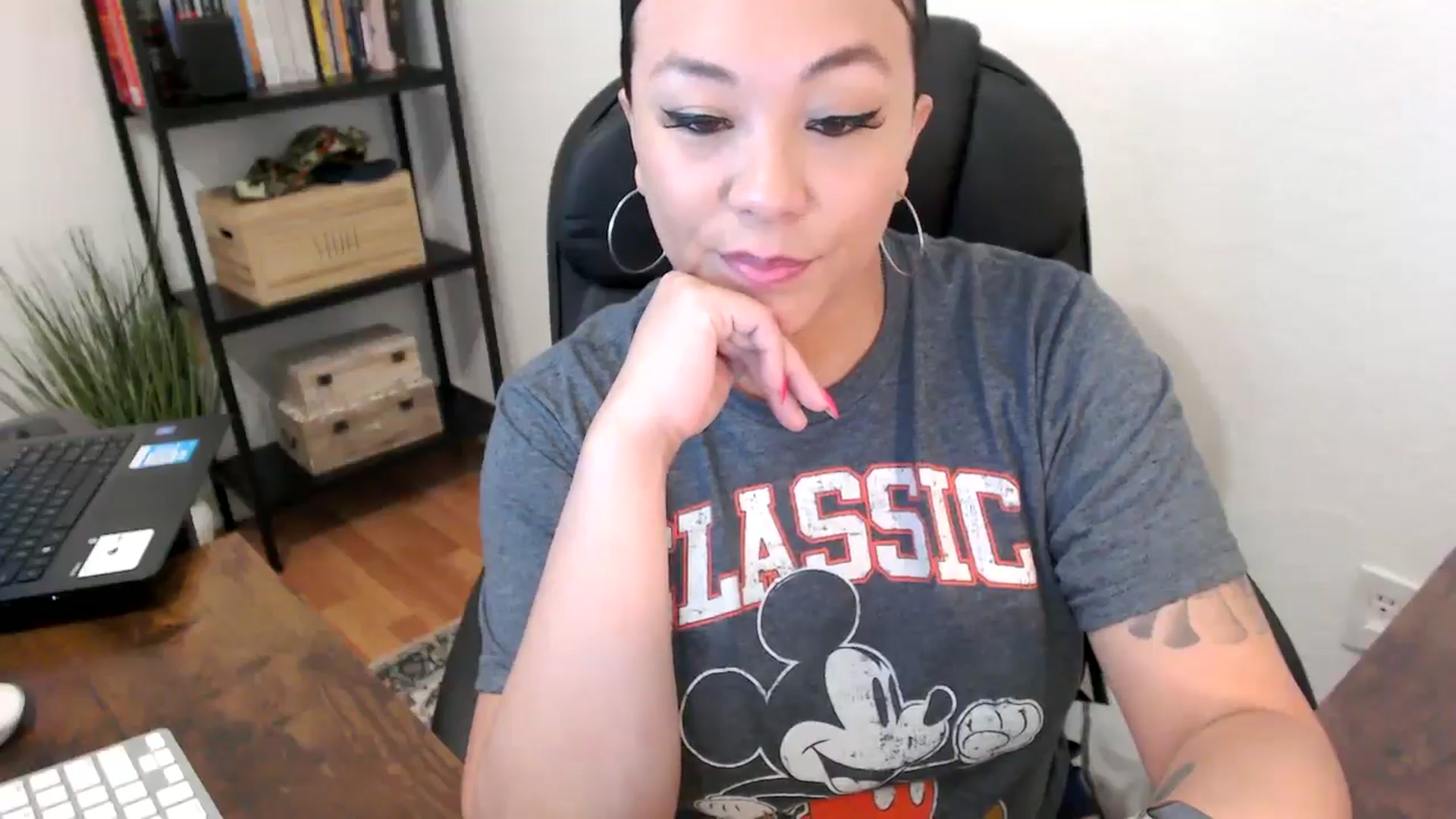 Gallery image thumbnail from MickaylaMoon's myfreecams stream on, 07/31/2024, 14:51 image 11 of 20