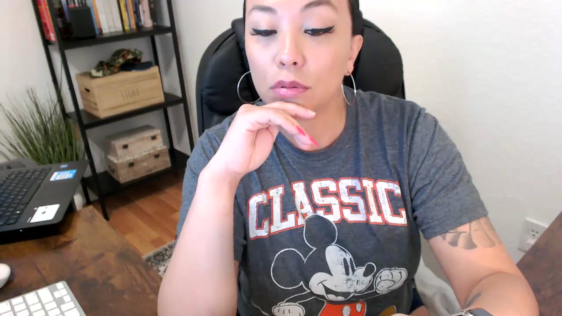 Gallery image thumbnail from MickaylaMoon's myfreecams stream on, 07/31/2024, 14:51 image 9 of 20