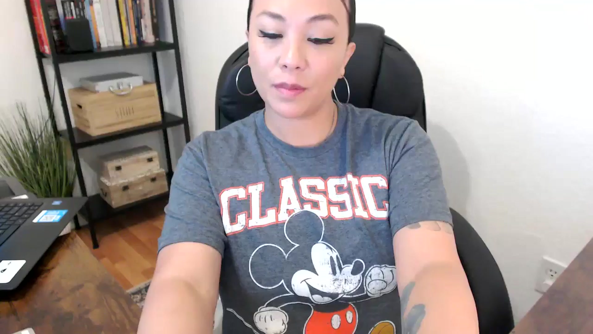 Gallery image thumbnail from MickaylaMoon's myfreecams stream on, 07/31/2024, 15:55 image 1 of 20