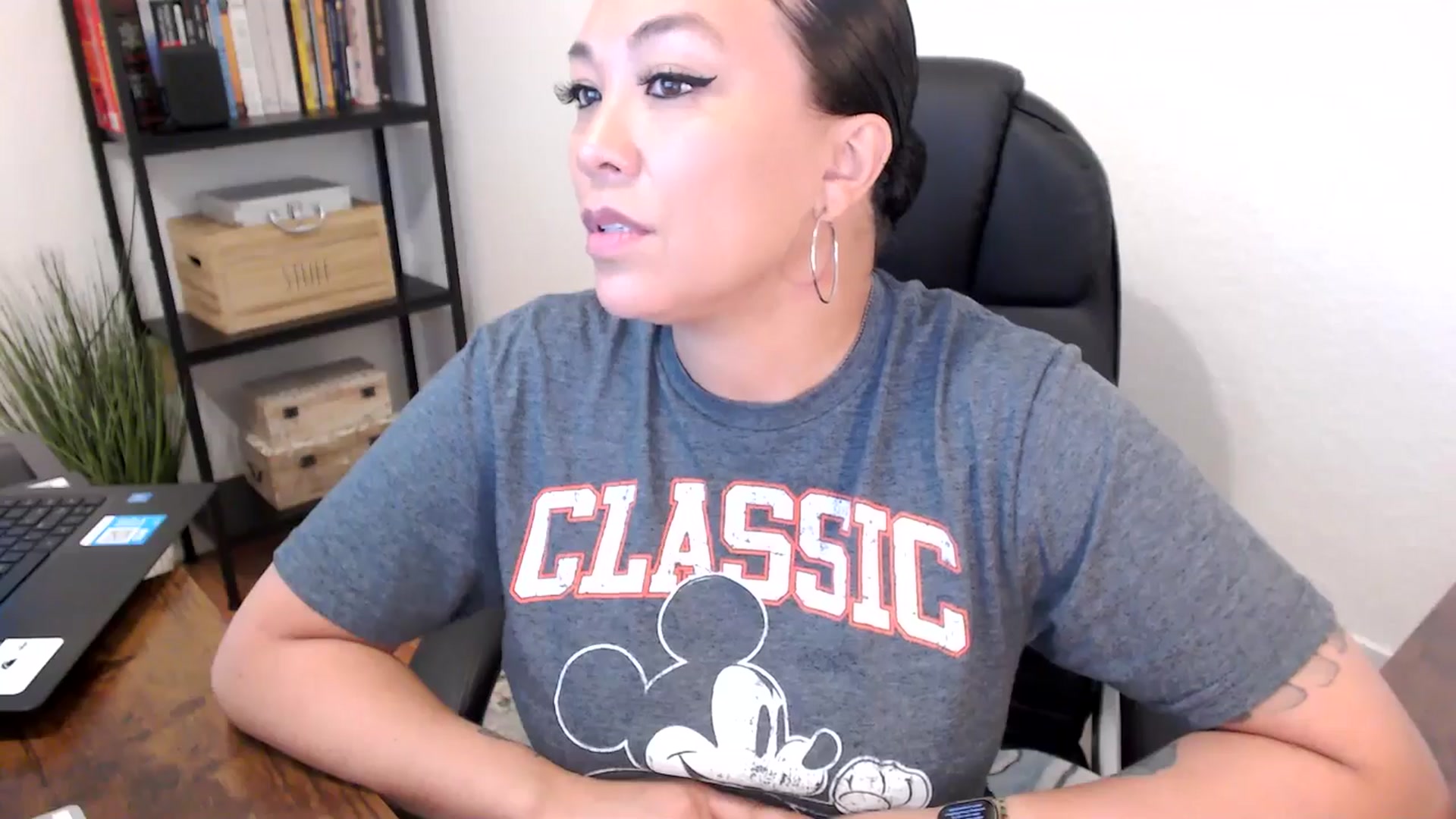 Gallery image thumbnail from MickaylaMoon's myfreecams stream on, 07/31/2024, 15:55 image 4 of 20