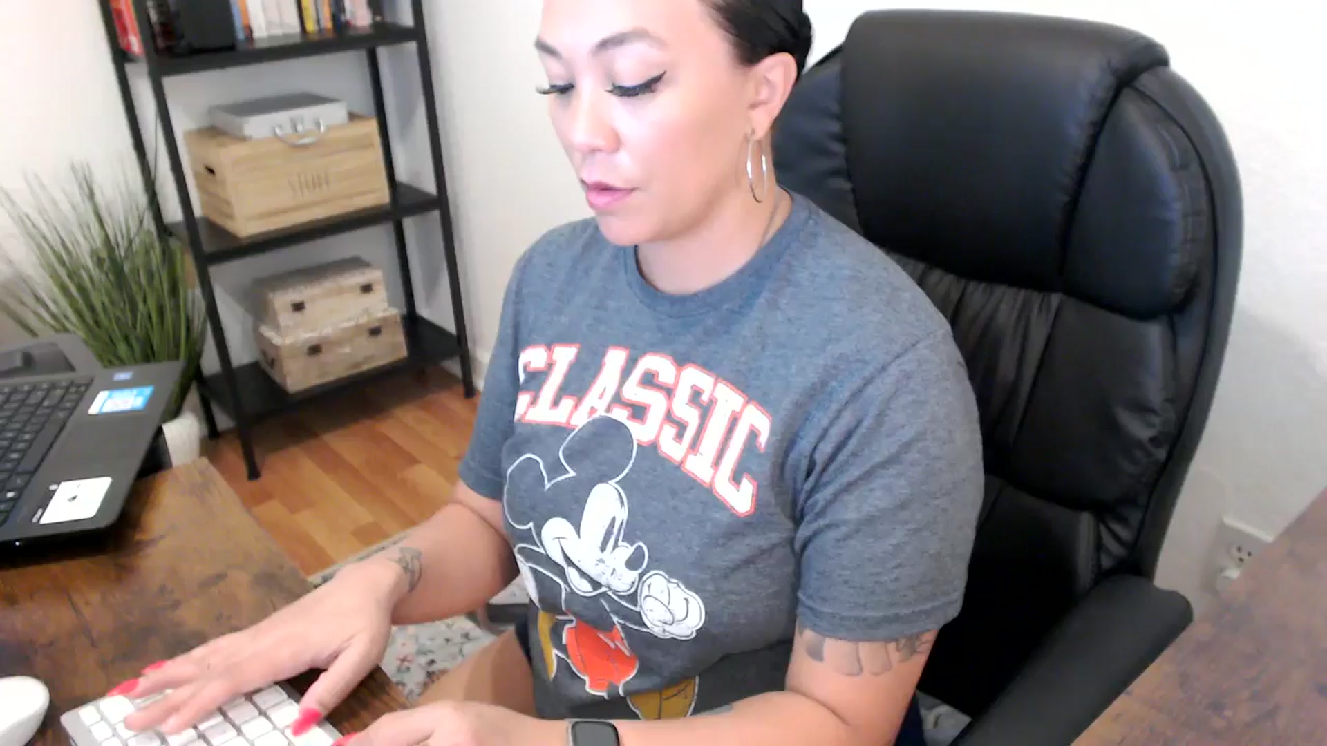 Gallery image thumbnail from MickaylaMoon's myfreecams stream on, 07/31/2024, 18:03 image 20 of 20