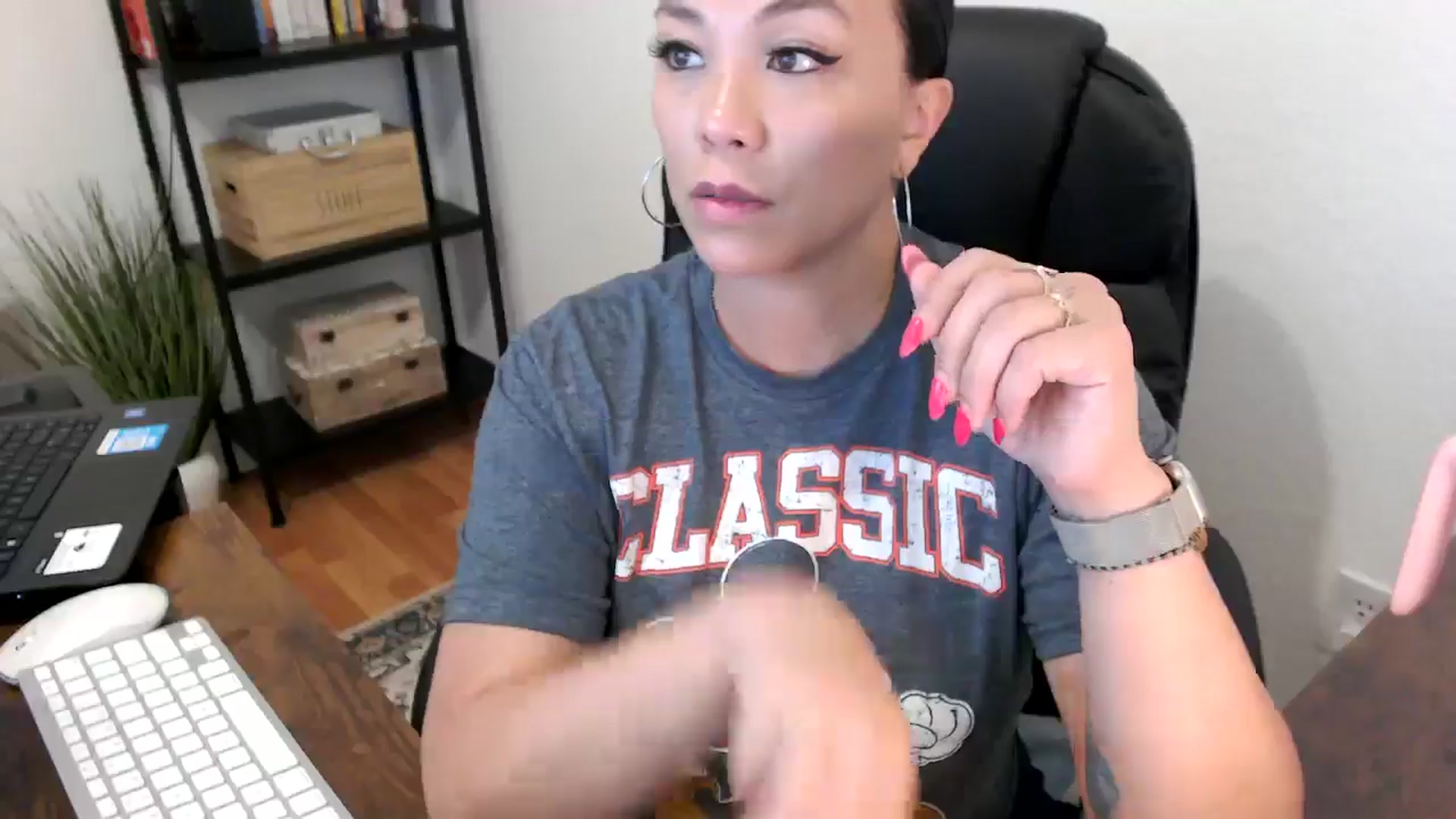 Gallery image thumbnail from MickaylaMoon's myfreecams stream on, 07/31/2024, 18:03 image 15 of 20