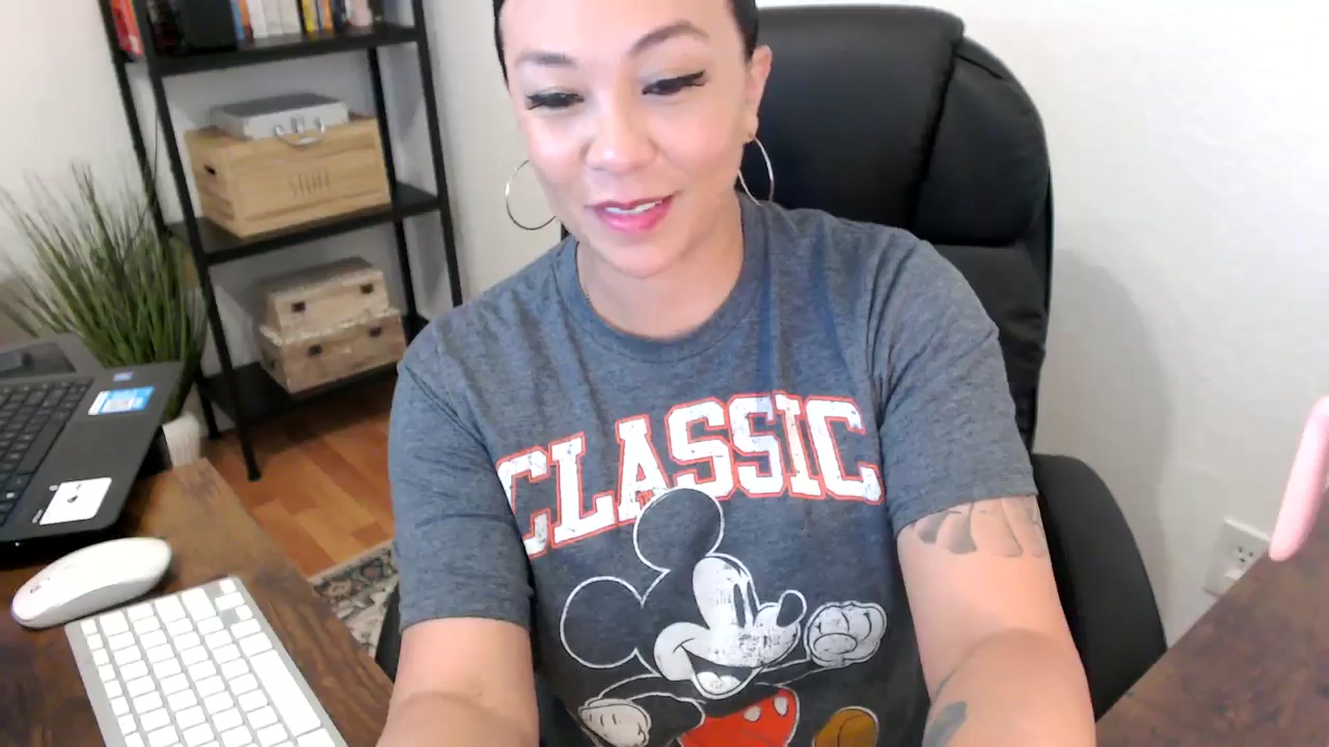 Gallery image thumbnail from MickaylaMoon's myfreecams stream on, 07/31/2024, 18:03 image 16 of 20