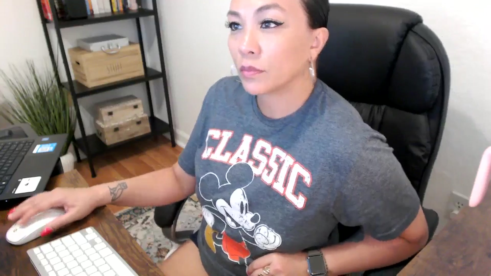 Gallery image thumbnail from MickaylaMoon's myfreecams stream on, 07/31/2024, 18:03 image 14 of 20