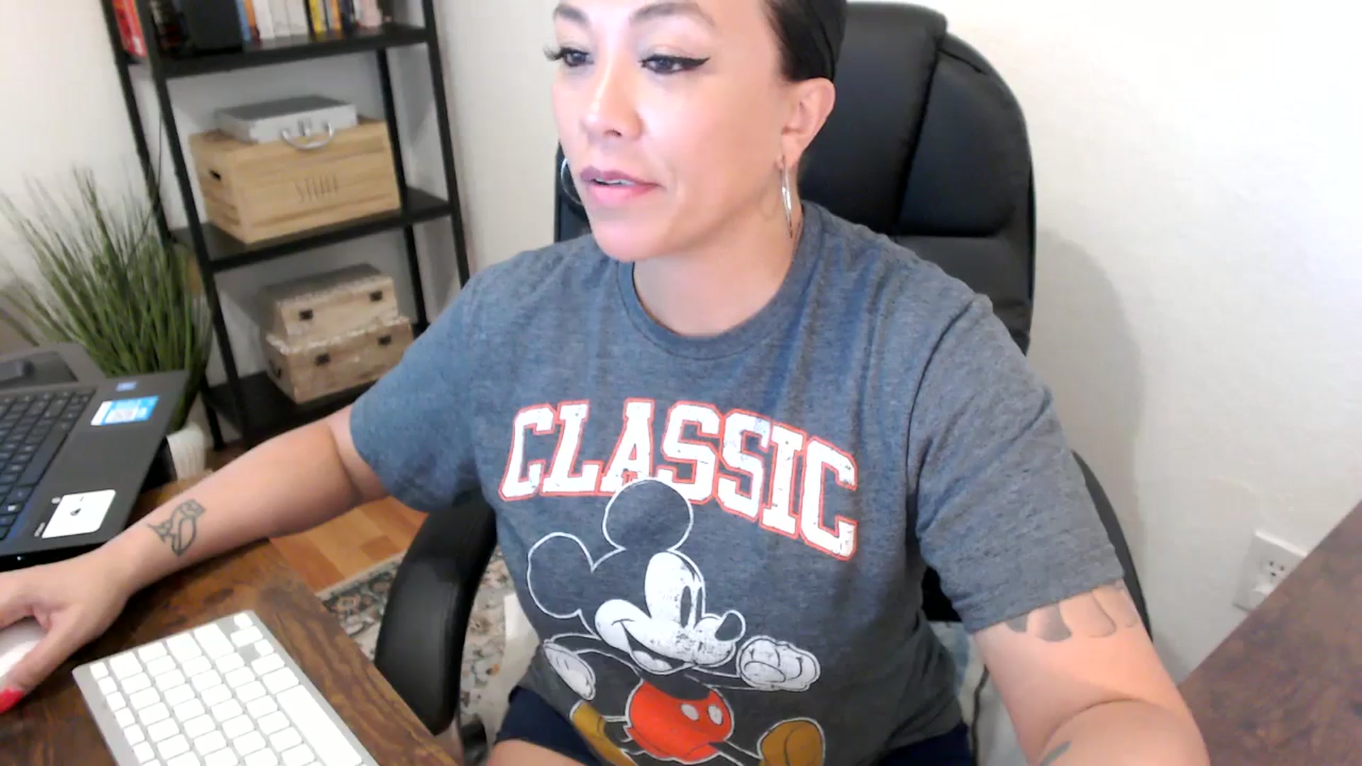 Gallery image thumbnail from MickaylaMoon's myfreecams stream on, 07/31/2024, 18:53 image 19 of 20