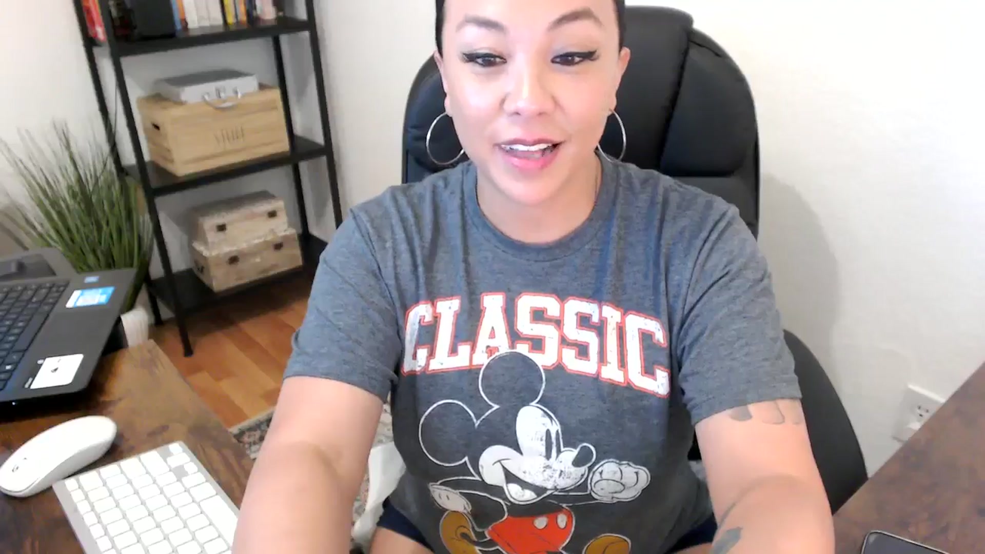 Gallery image thumbnail from MickaylaMoon's myfreecams stream on, 07/31/2024, 18:53 image 9 of 20