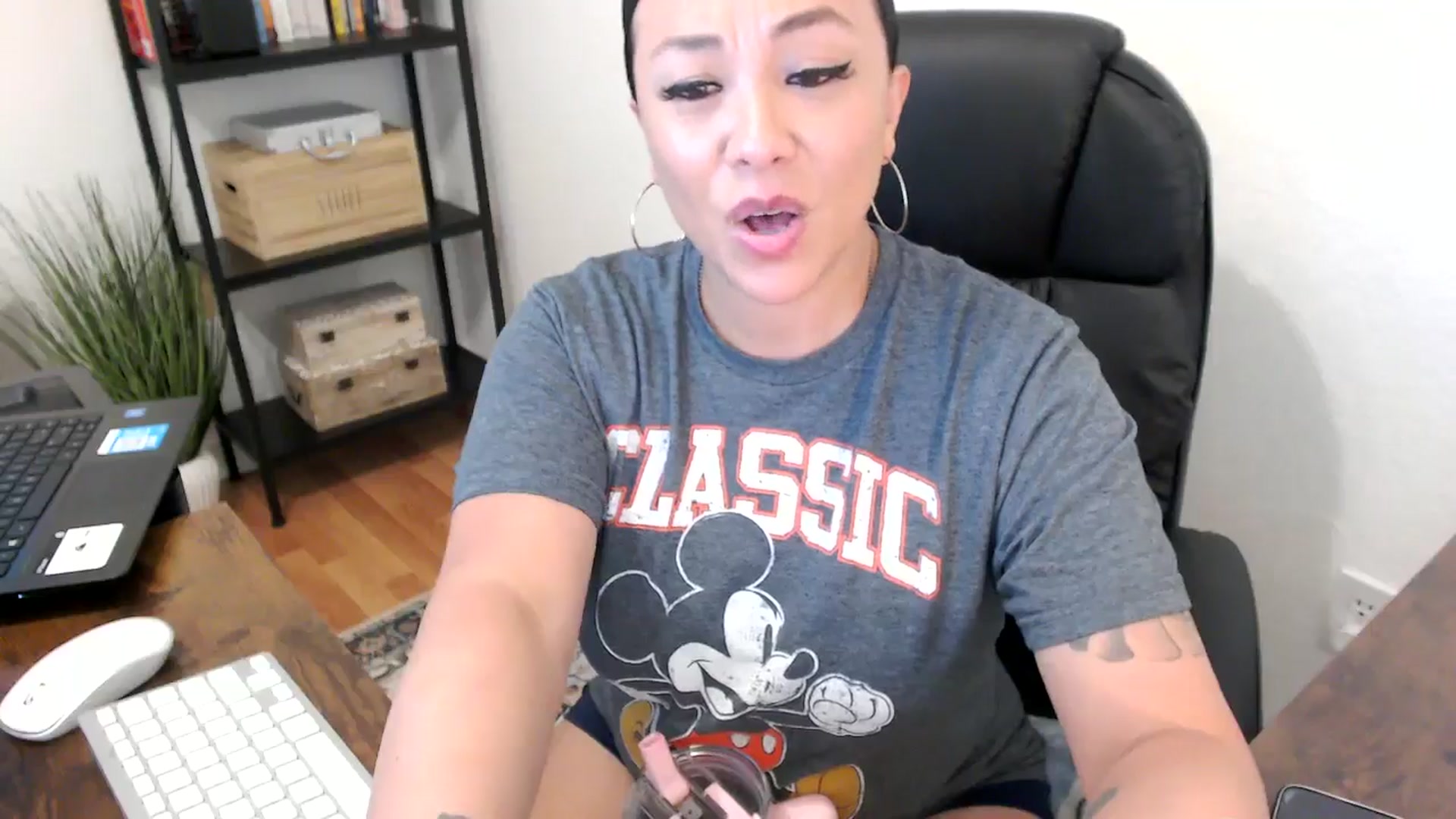 Gallery image thumbnail from MickaylaMoon's myfreecams stream on, 07/31/2024, 18:53 image 4 of 20