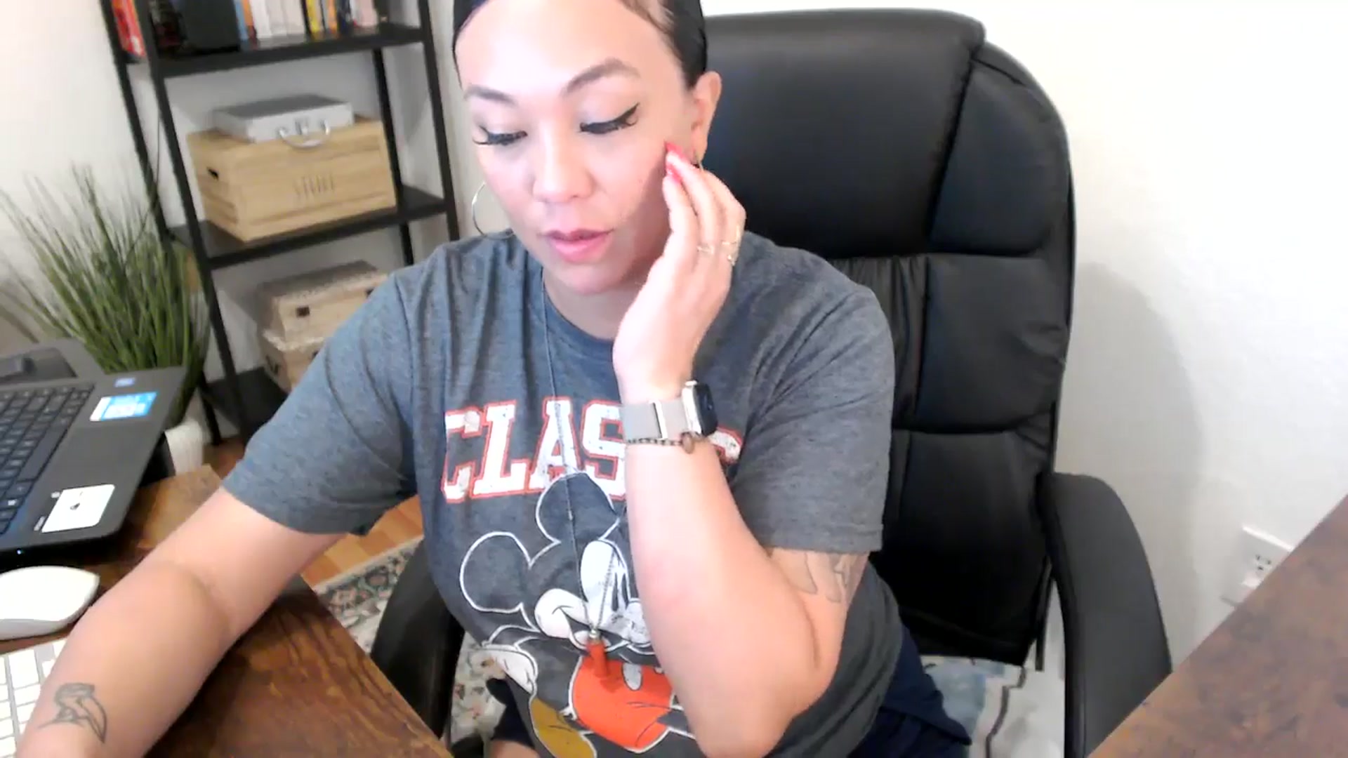 Gallery image thumbnail from MickaylaMoon's myfreecams stream on, 07/31/2024, 19:47 image 8 of 20
