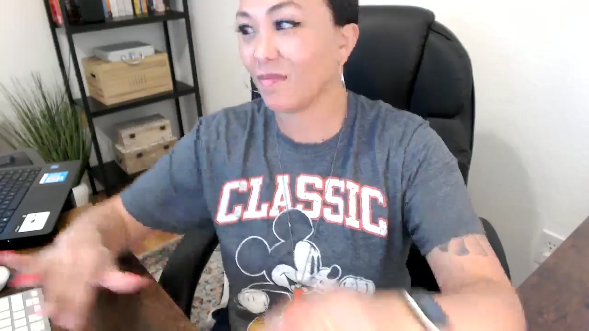 Gallery image thumbnail from MickaylaMoon's myfreecams stream on, 07/31/2024, 19:47 image 13 of 20