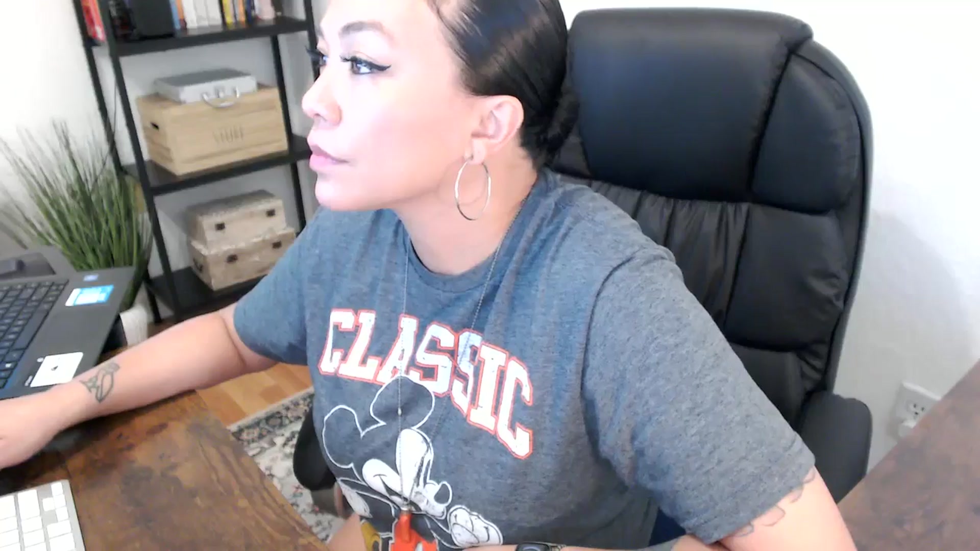 Gallery image thumbnail from MickaylaMoon's myfreecams stream on, 07/31/2024, 19:47 image 18 of 20