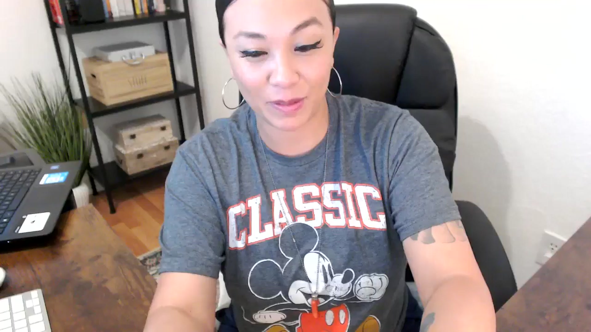 Gallery image thumbnail from MickaylaMoon's myfreecams stream on, 07/31/2024, 19:47 image 12 of 20