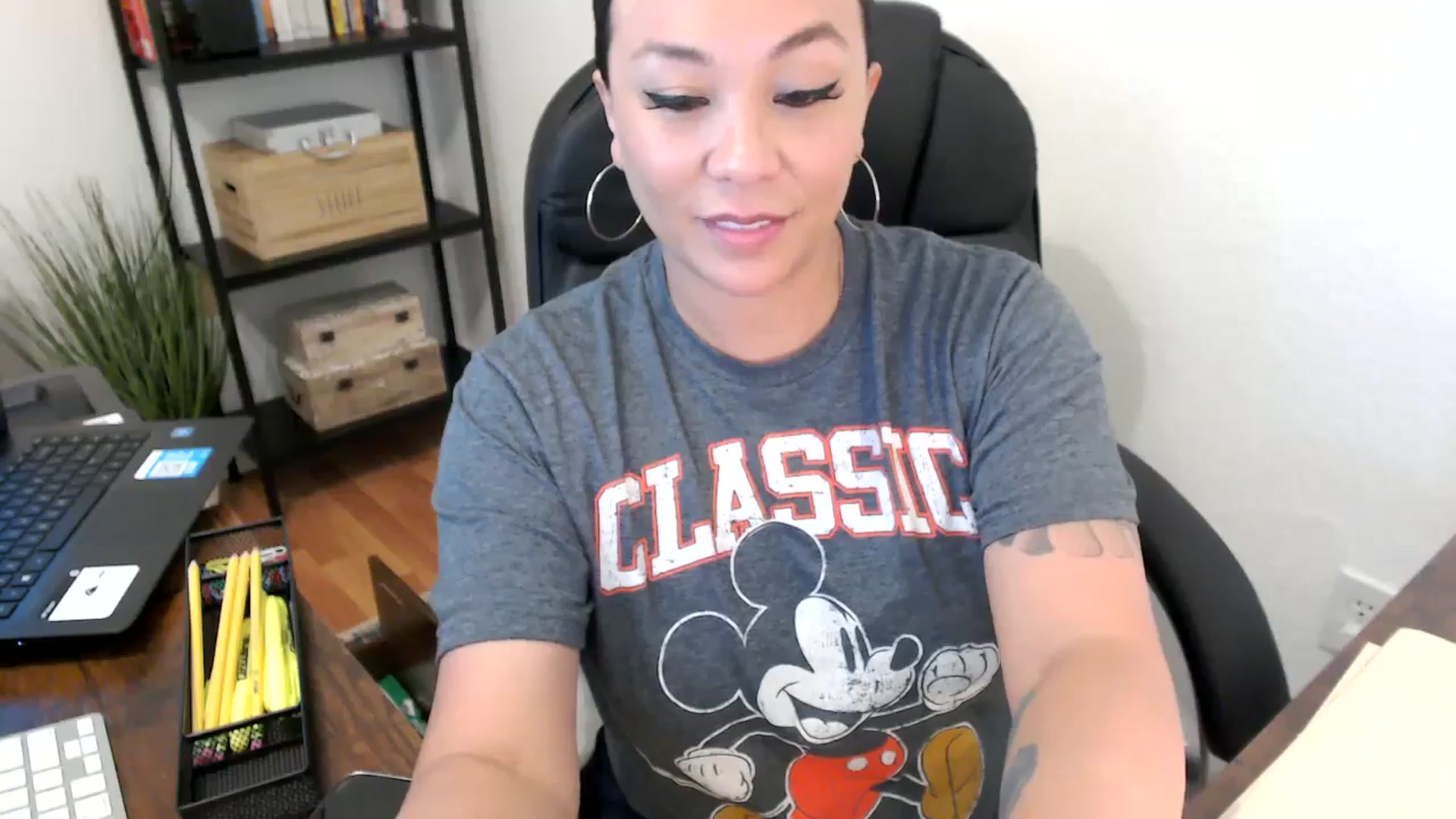 Gallery image thumbnail from MickaylaMoon's myfreecams stream on, 07/31/2024, 20:08 image 2 of 20