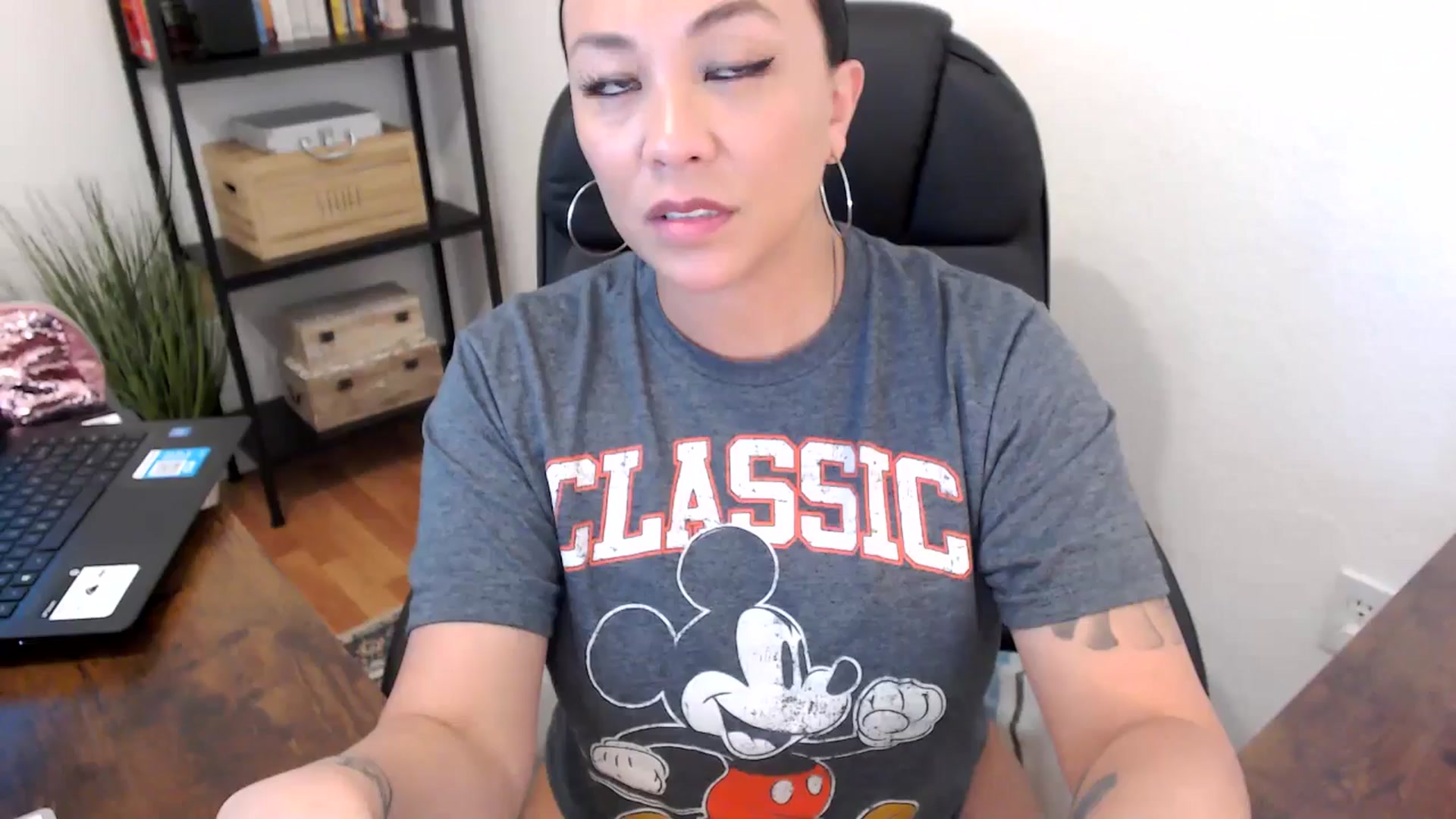 Gallery image thumbnail from MickaylaMoon's myfreecams stream on, 07/31/2024, 20:24 image 19 of 20