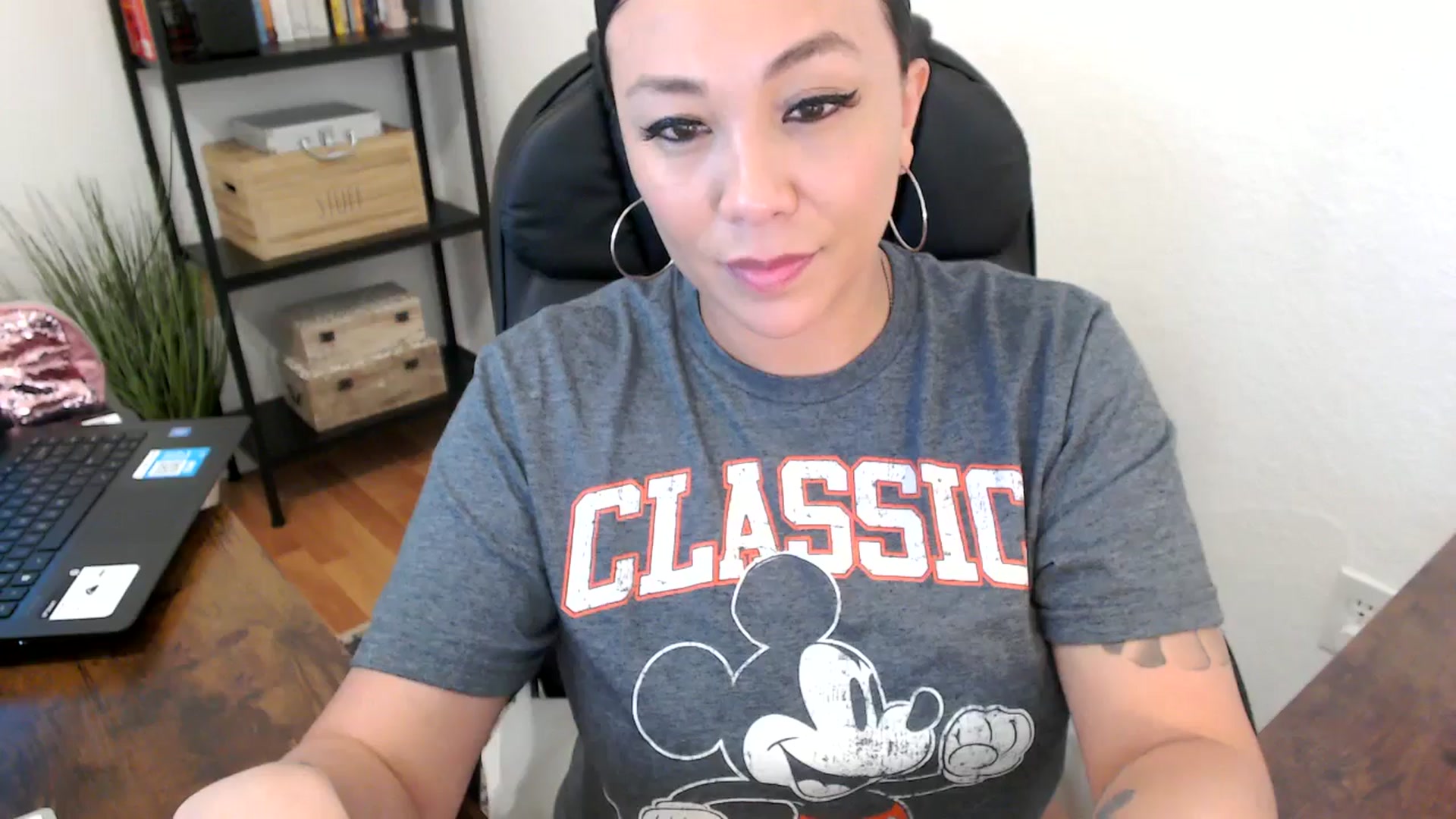 Gallery image thumbnail from MickaylaMoon's myfreecams stream on, 07/31/2024, 20:24 image 13 of 20