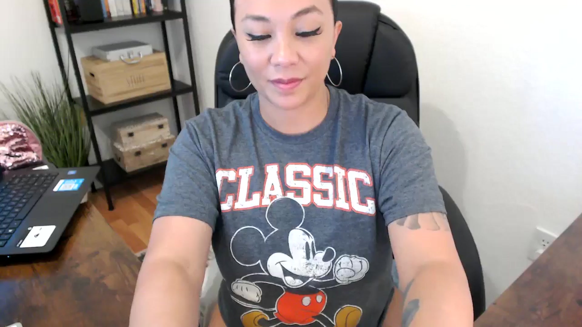 Gallery image thumbnail from MickaylaMoon's myfreecams stream on, 07/31/2024, 20:24 image 20 of 20