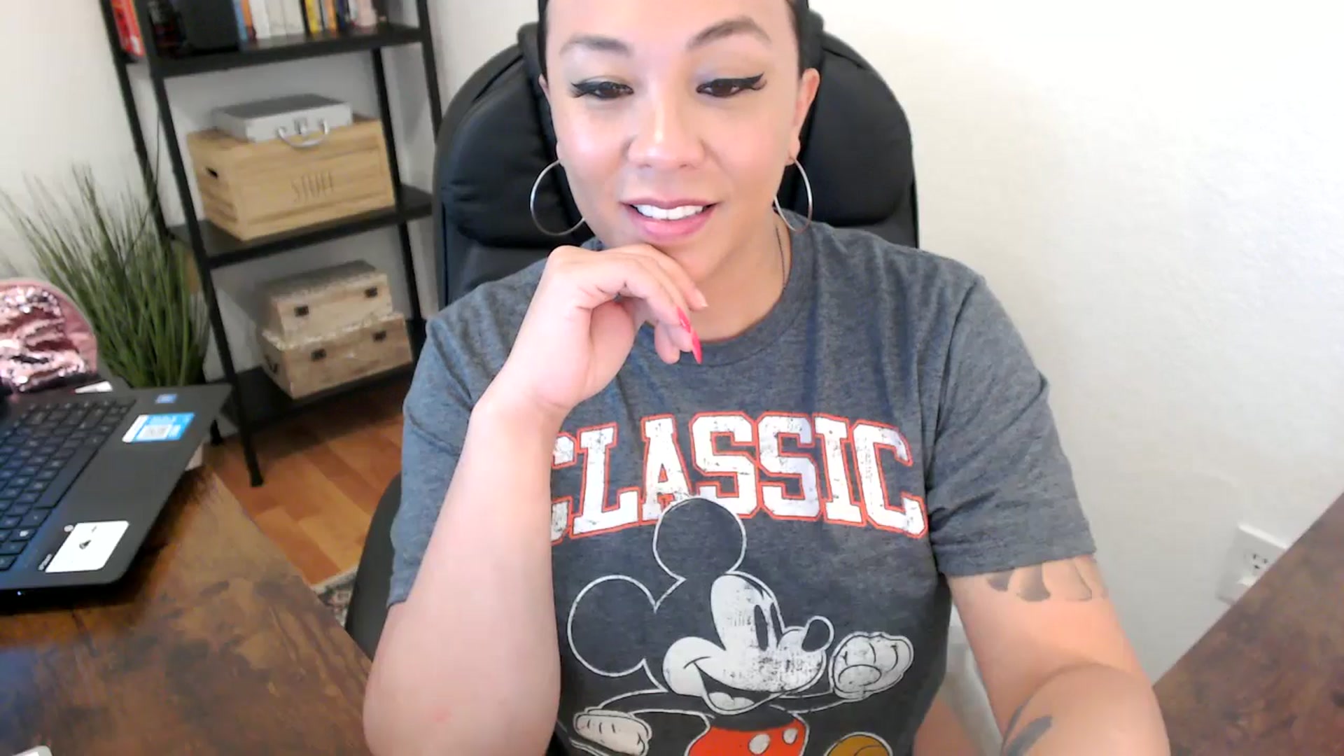 Gallery image thumbnail from MickaylaMoon's myfreecams stream on, 07/31/2024, 20:24 image 16 of 20