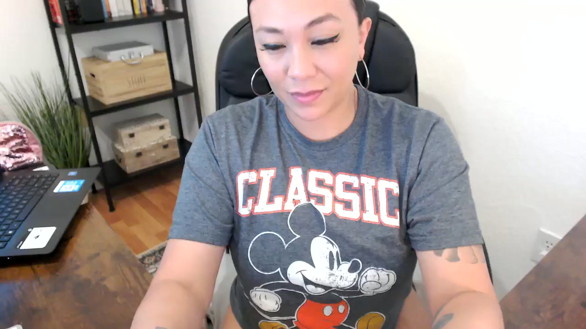 Gallery image thumbnail from MickaylaMoon's myfreecams stream on, 07/31/2024, 20:24 image 12 of 20