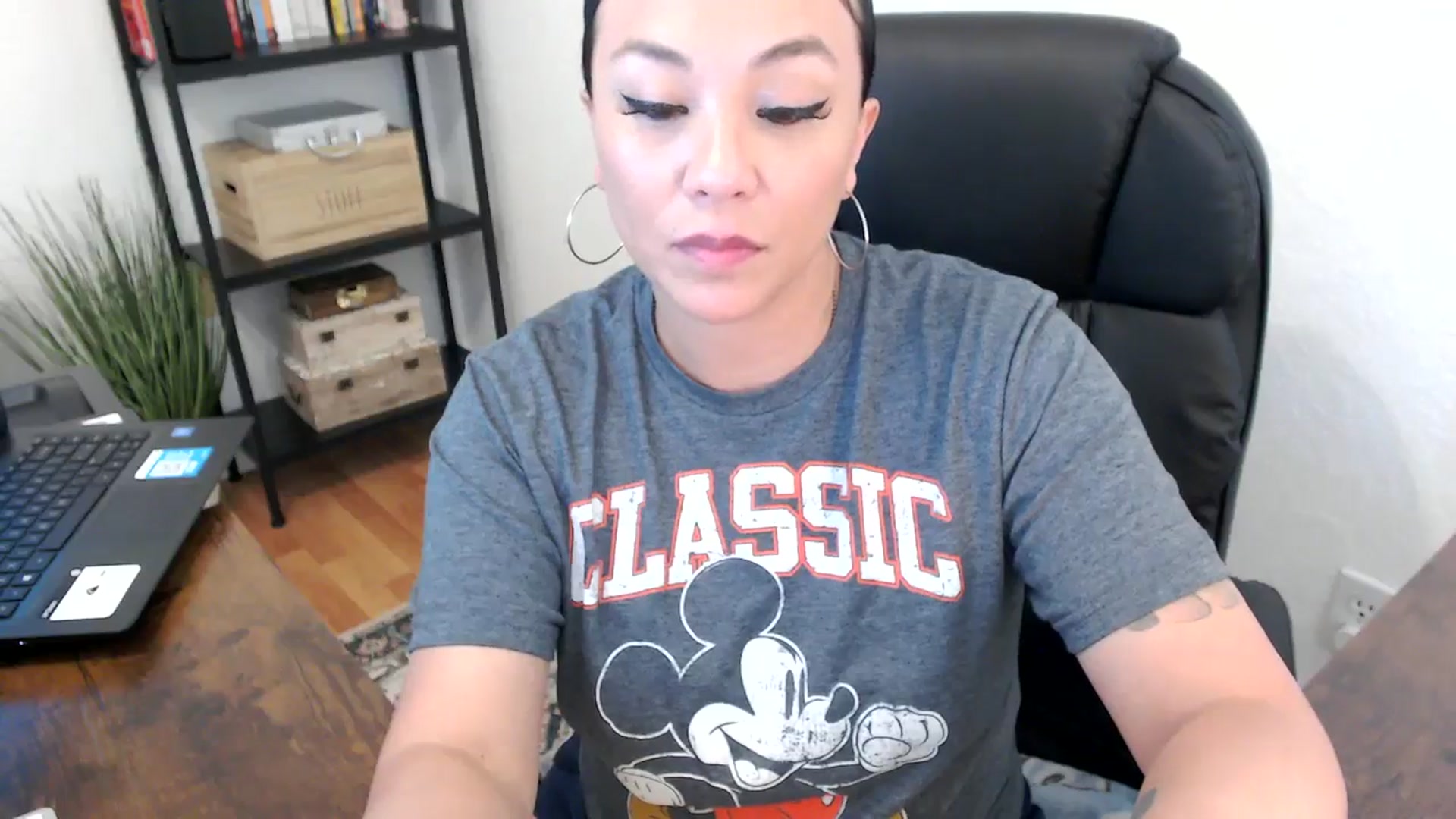 Gallery image thumbnail from MickaylaMoon's myfreecams stream on, 07/31/2024, 21:23 image 2 of 20